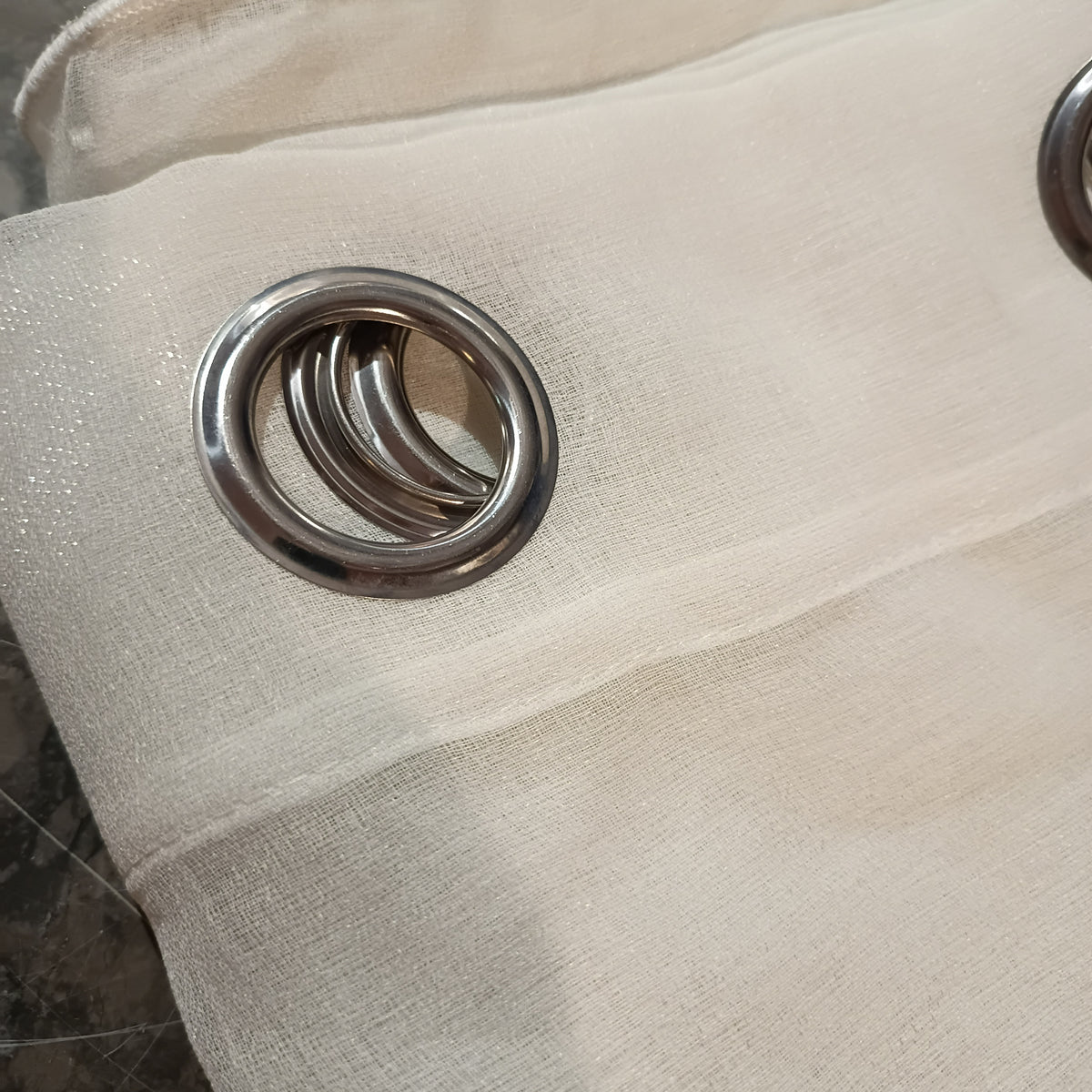 Tenda Bianca Con Anelli Metallo Cm140x280