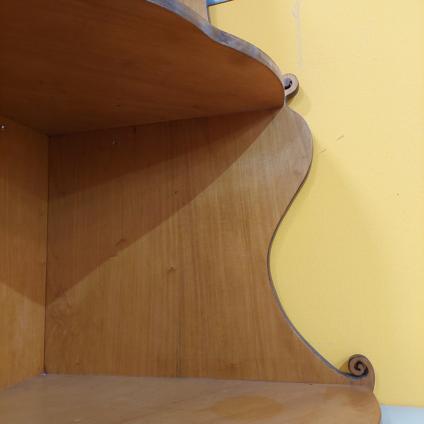 Angoliera 3 Mensole In Legno Cm51x51x120h