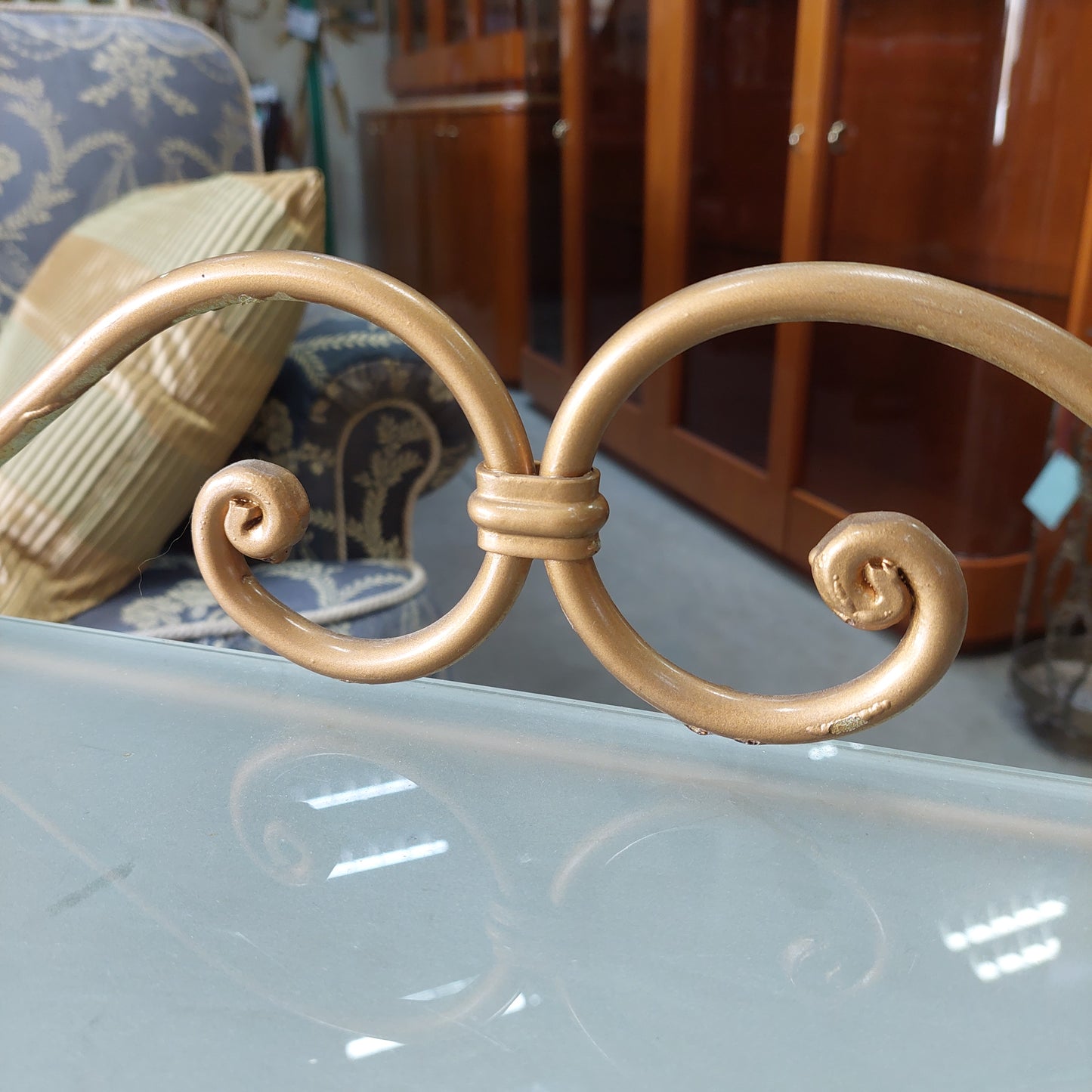 Tavolino Ferro Oro/vetro* Cm50x40x72h