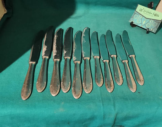 Set/11 Coltelli Acciaio (6 Coltelli Grandi+5 Coltelli Dolce)