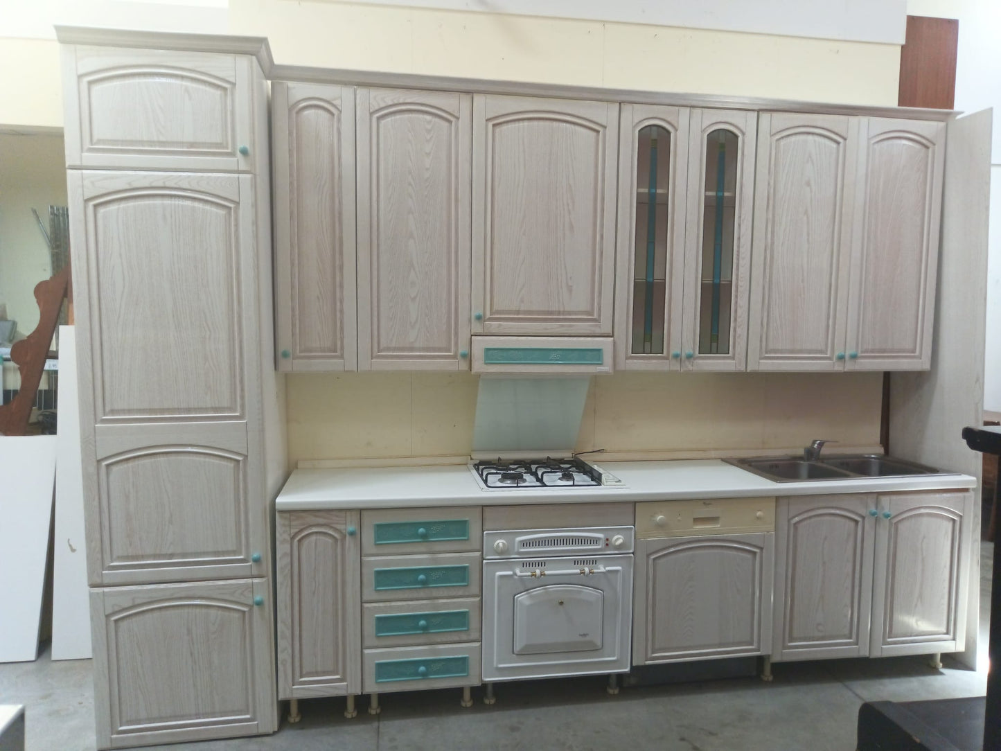 Cucina Lineare "tomassi" Completa Di Tavolo E Sedie