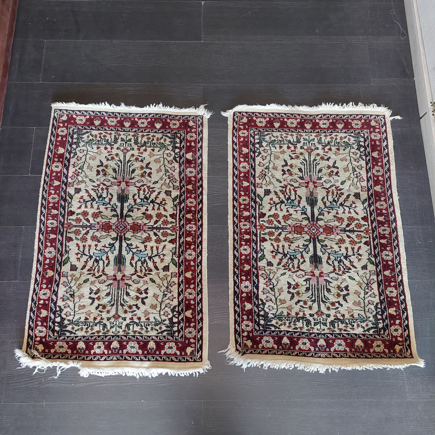 Coppia Tappeti Scendiletto Persiani Isfahan
