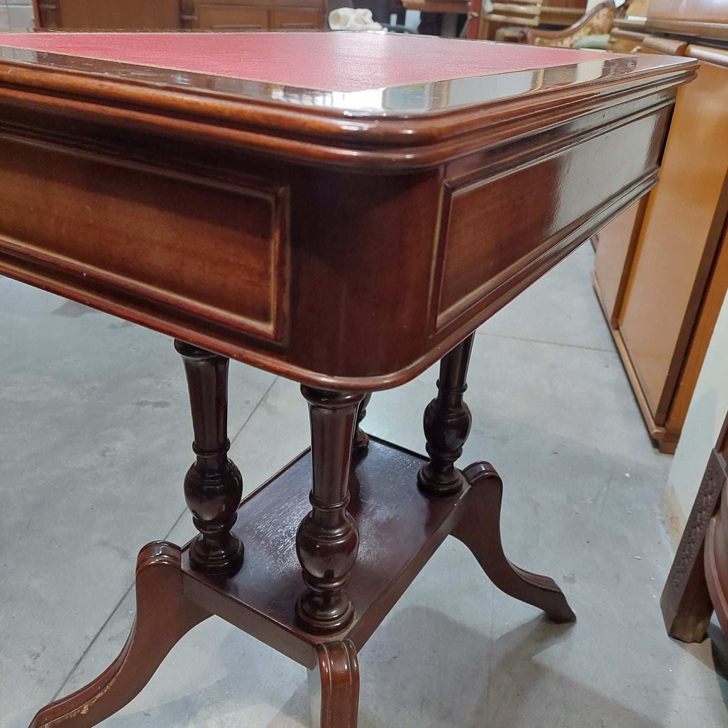 Tavolino Legno/pelle Stile Inglese 1/c Cm62x42x71h