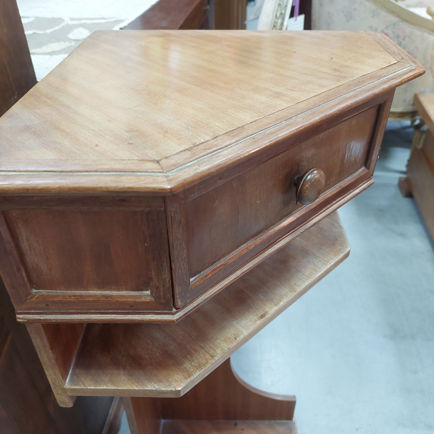 Angoliera Legno 1/c Cm32x32x89h