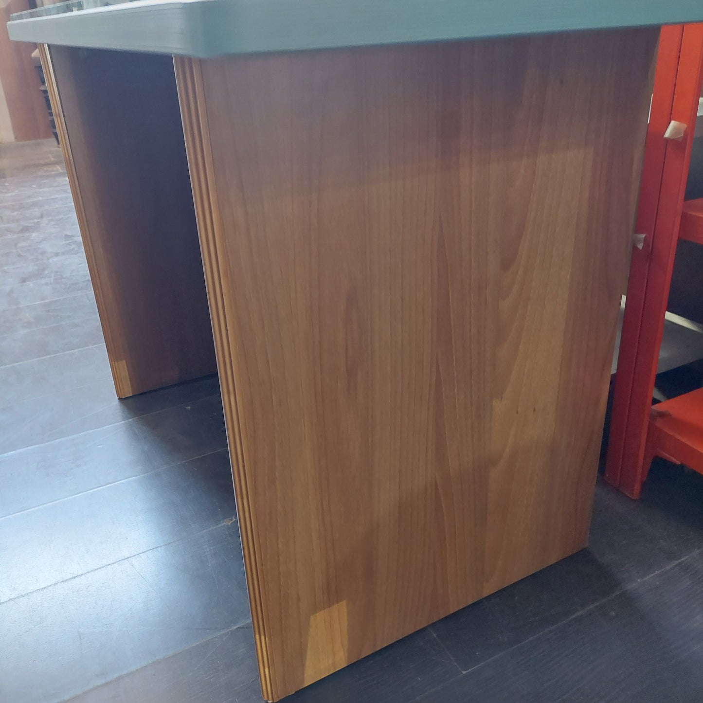 Scrivania Avion Piano Vetro Cm110x50x70h