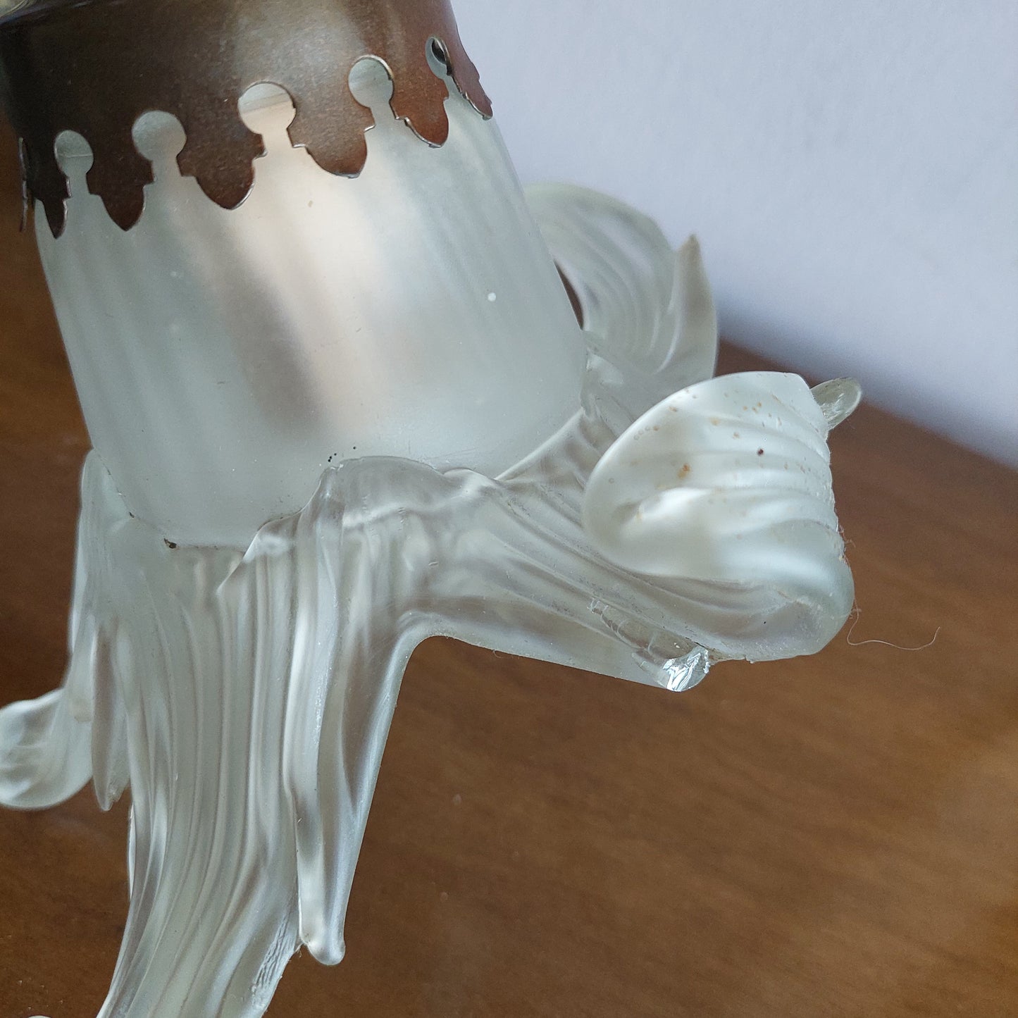 Coppia Applique Ottone / Coppetta Fiore Vetro Satinato 1/luce