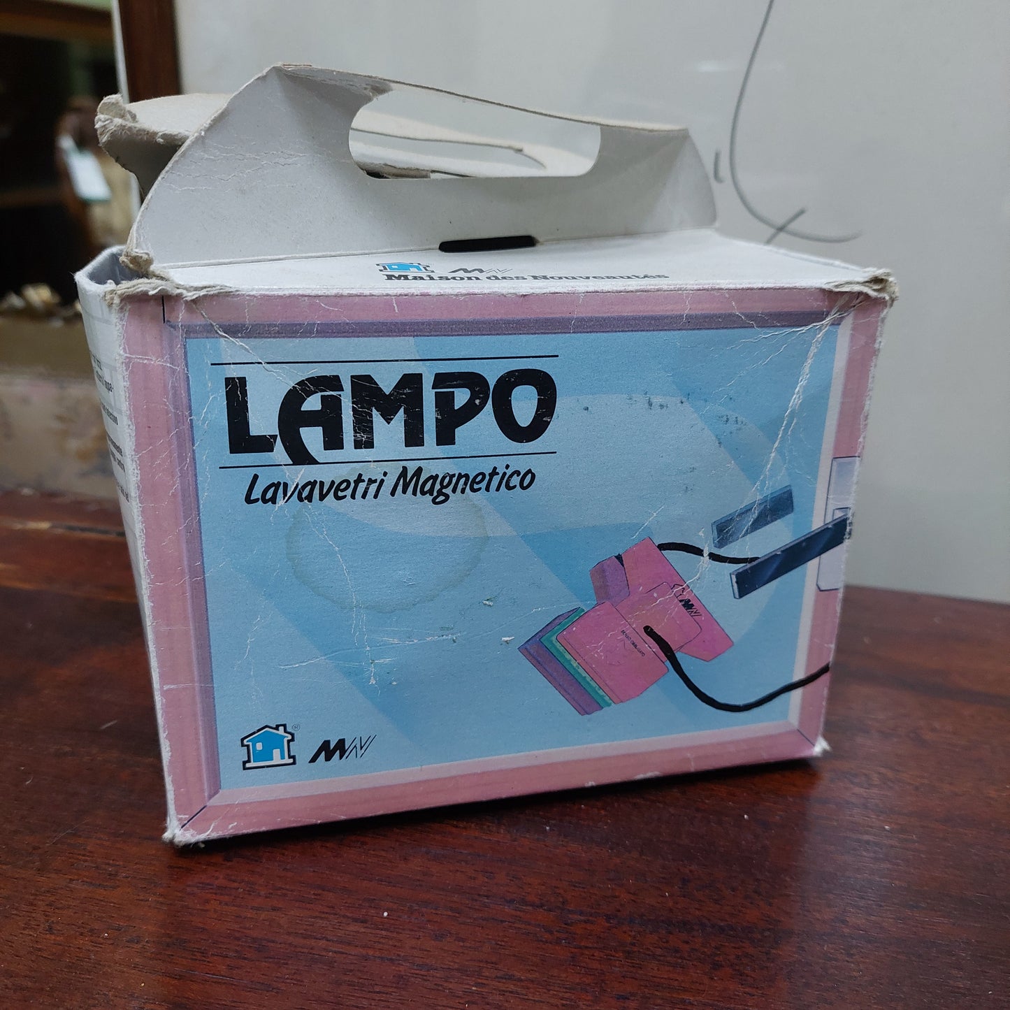 Lampo Lavavetri Magnetico Vintage