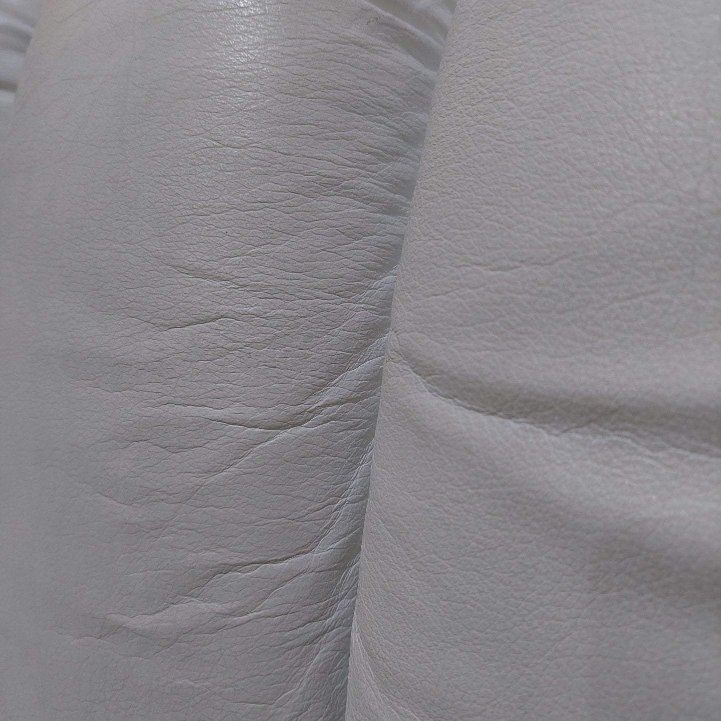 Divano Bianco A Conchiglia Cm222x90x90