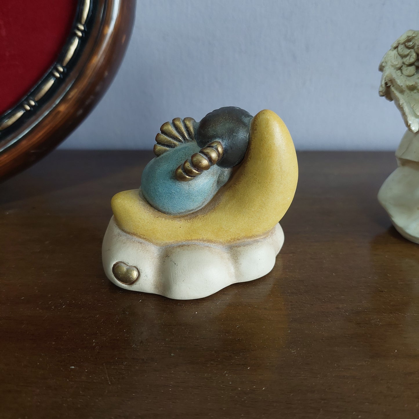 Statuina Angioletto Con Luna Ceramica Thun