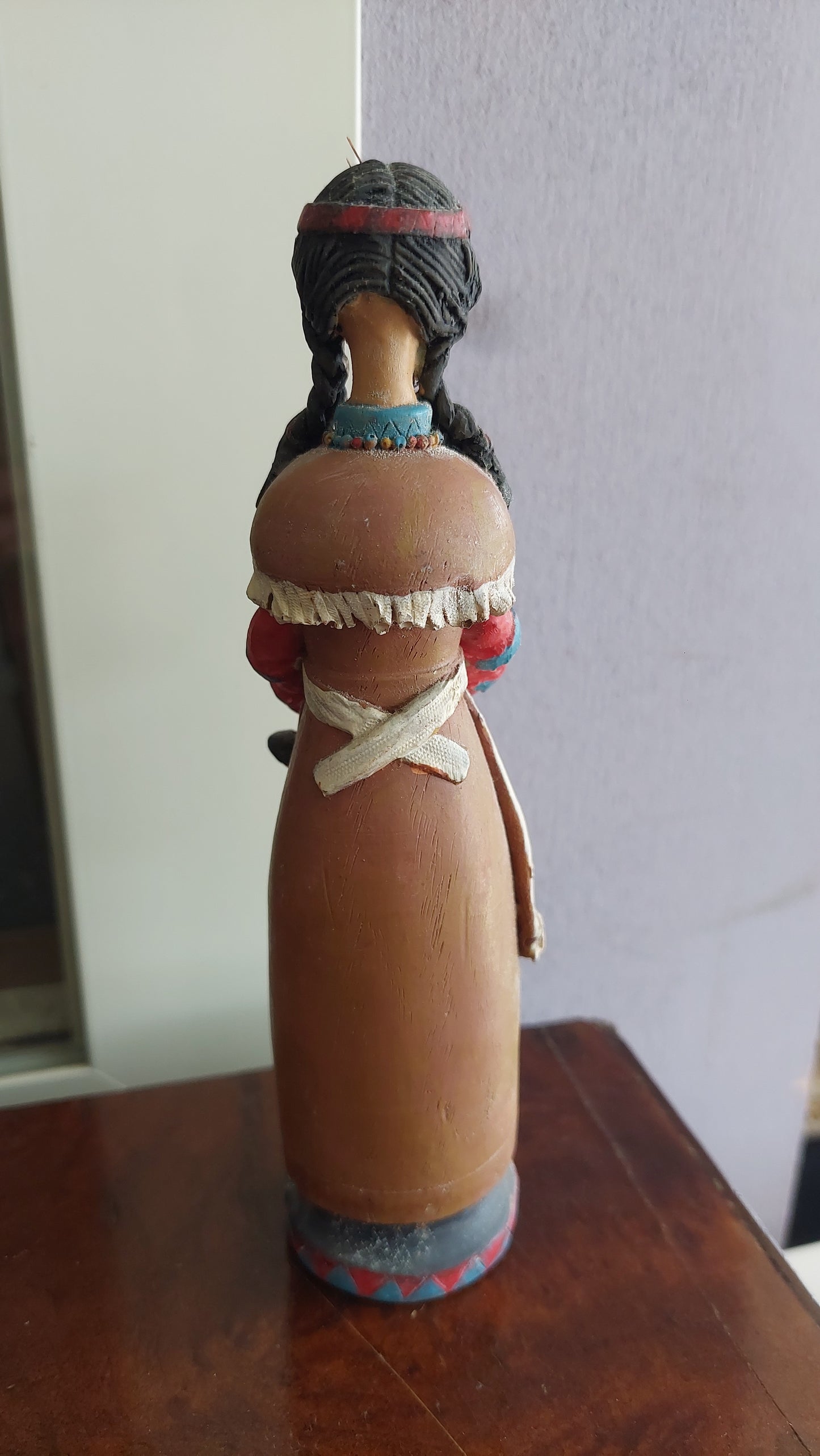 Statuina Indiana D'america Resina