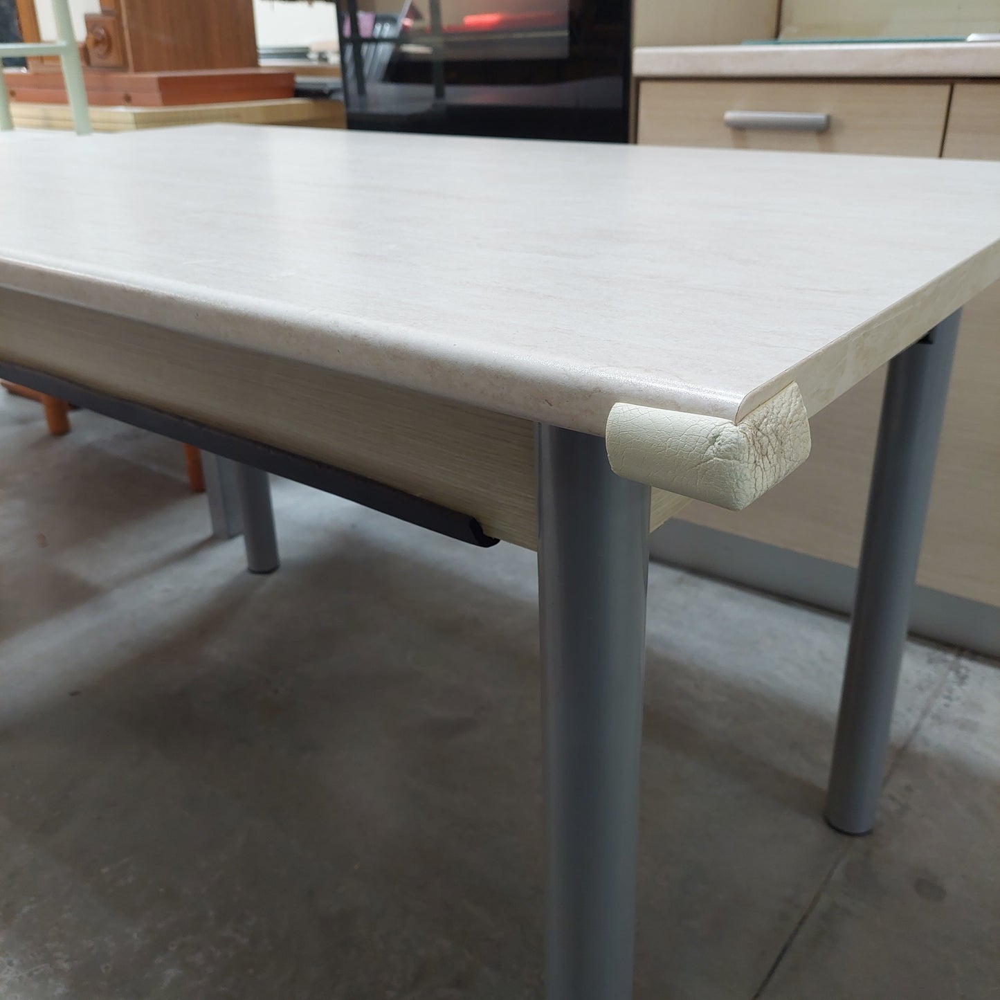 Tavolo Da Cucina Moderno All. Cm130/165h80x78h