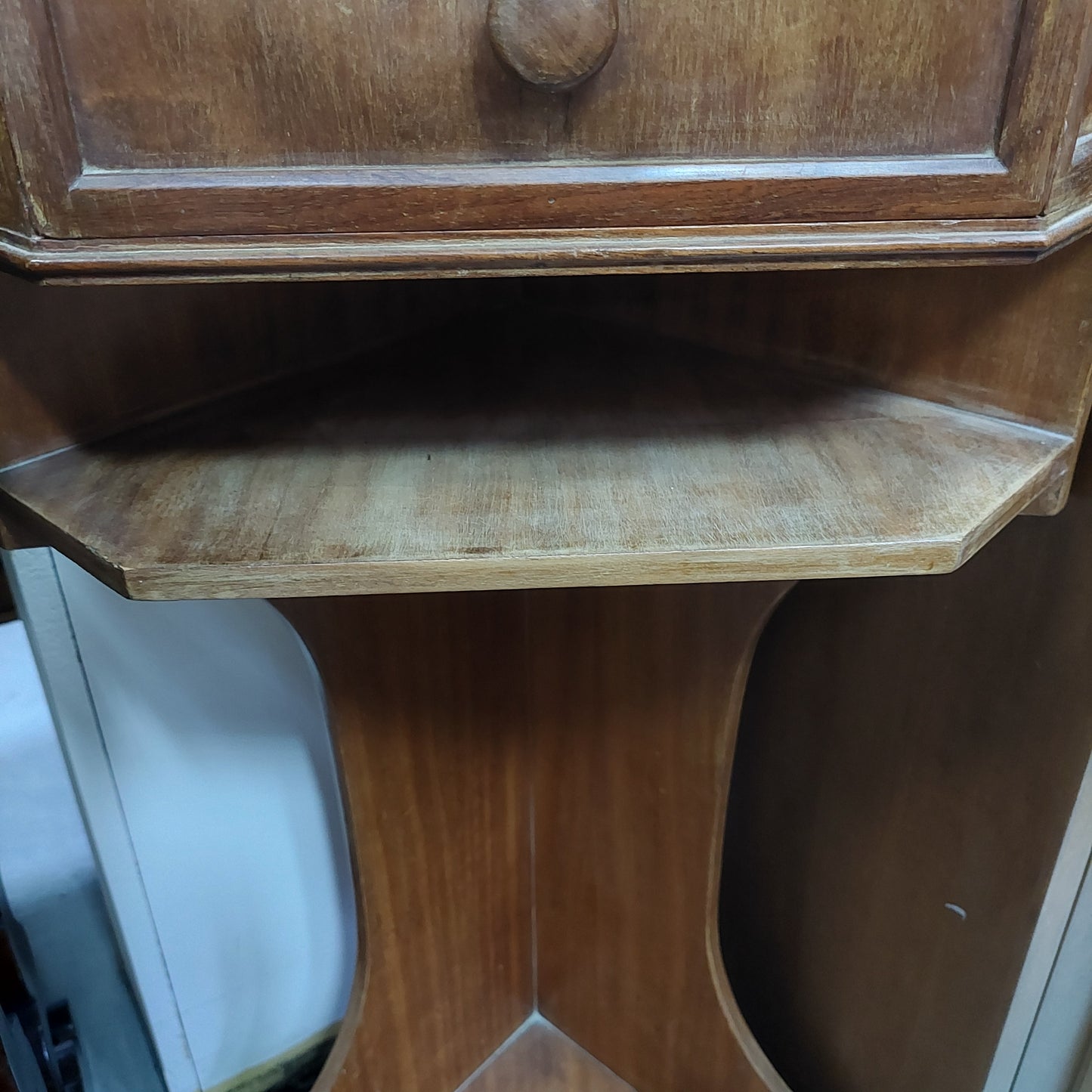 Angoliera Legno 1/c Cm32x32x89h