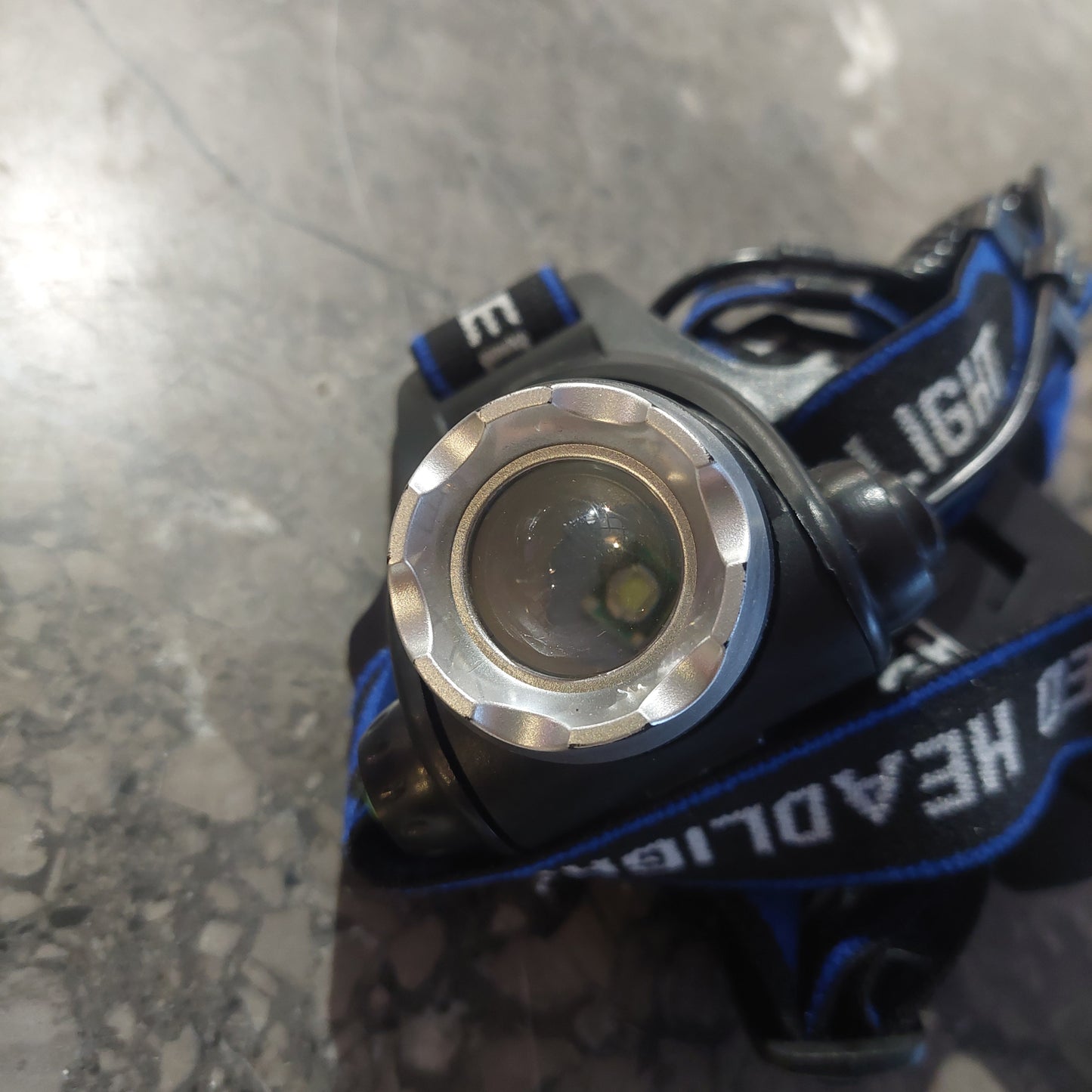 Pila Da Testa Con Torcia Frontale Headlight A Led