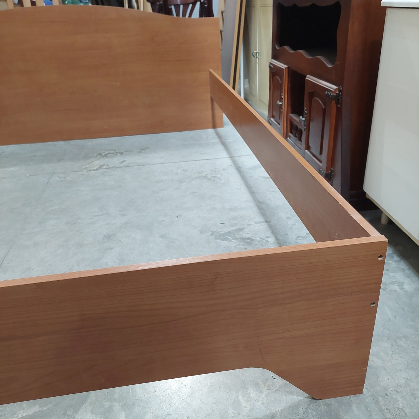 Letto Matrimoniale Noce Cm180x200