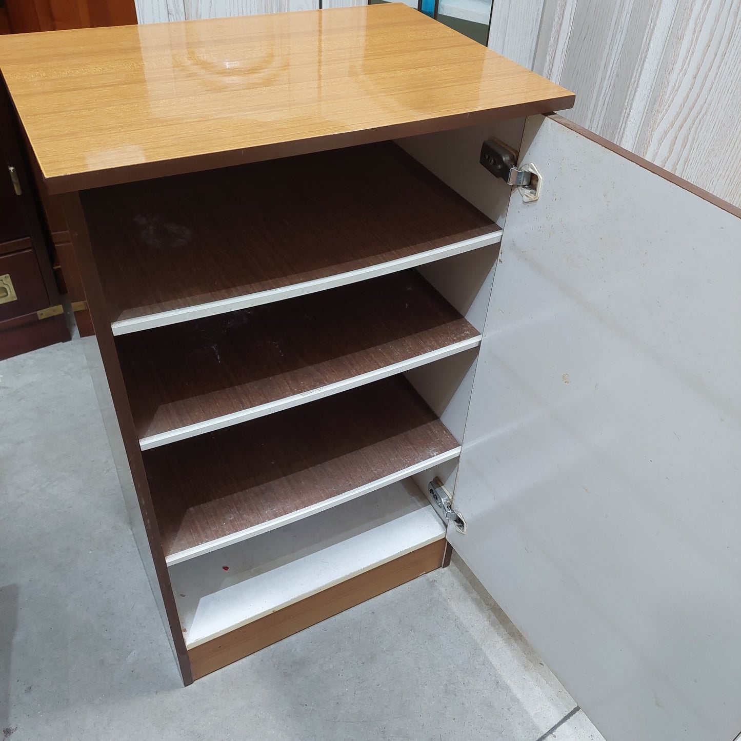 Mobiletto Formica 1/sportello Cm48x35x82h