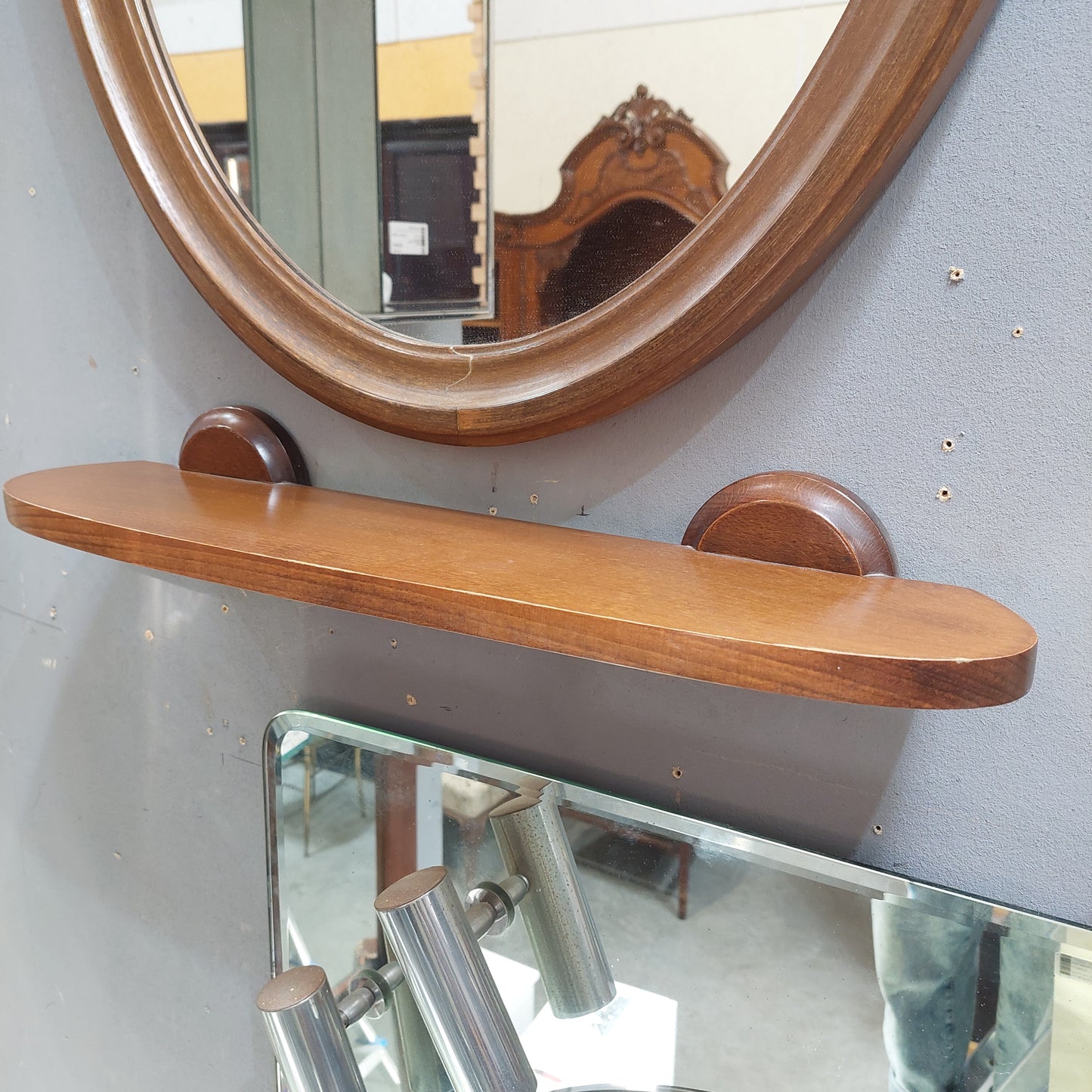 Set Specchio Bagno Ovale Con Mensola E Portasciugamani Legno