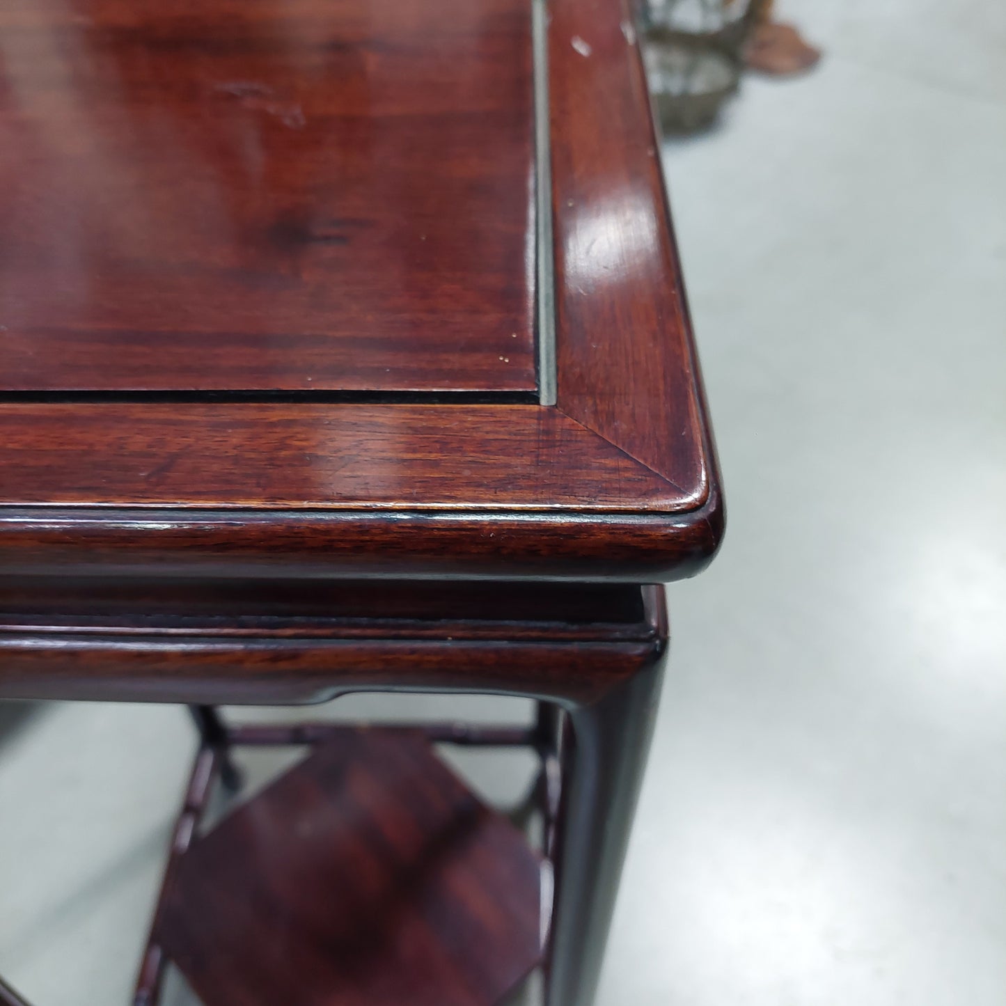 Alzatina Mogano Cinese 4/piedi Cm25x25x54h