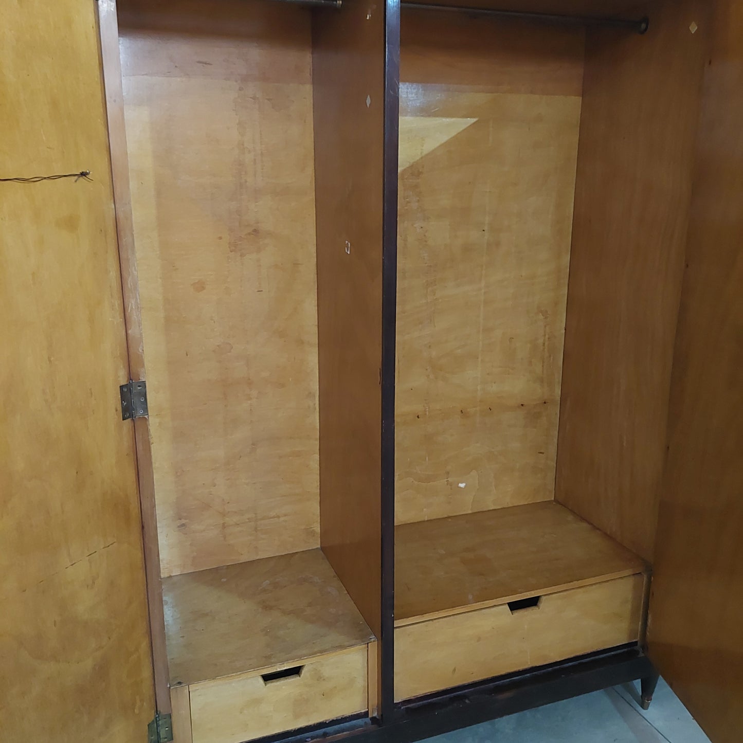 Armadio Legno St.decò 3/ante Con Specchio Cm197x58x200h