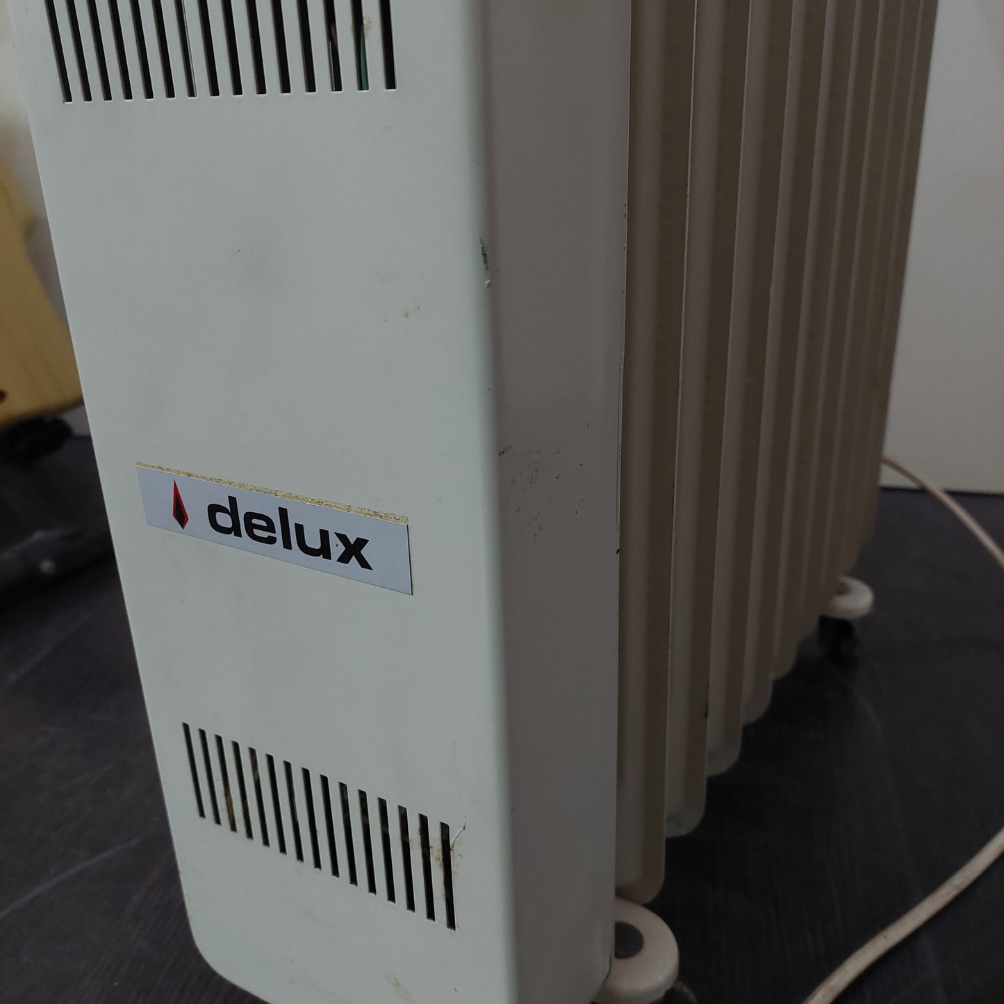 Radiatore Elettrico Ad Olio Delux