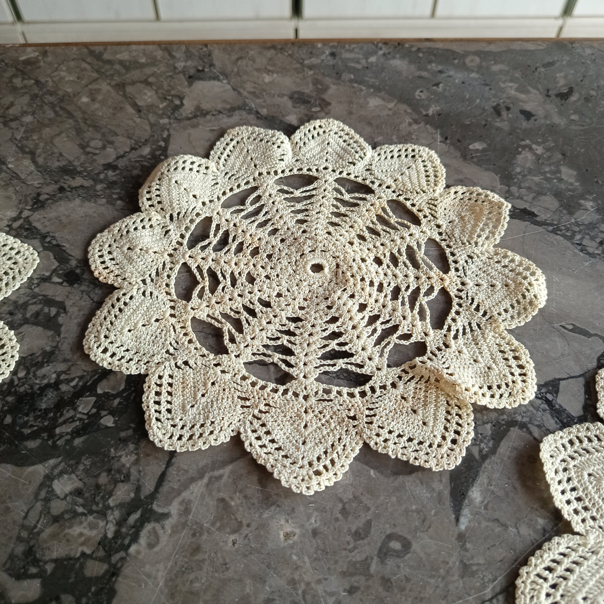Centrino Bianco Stella D.22cm