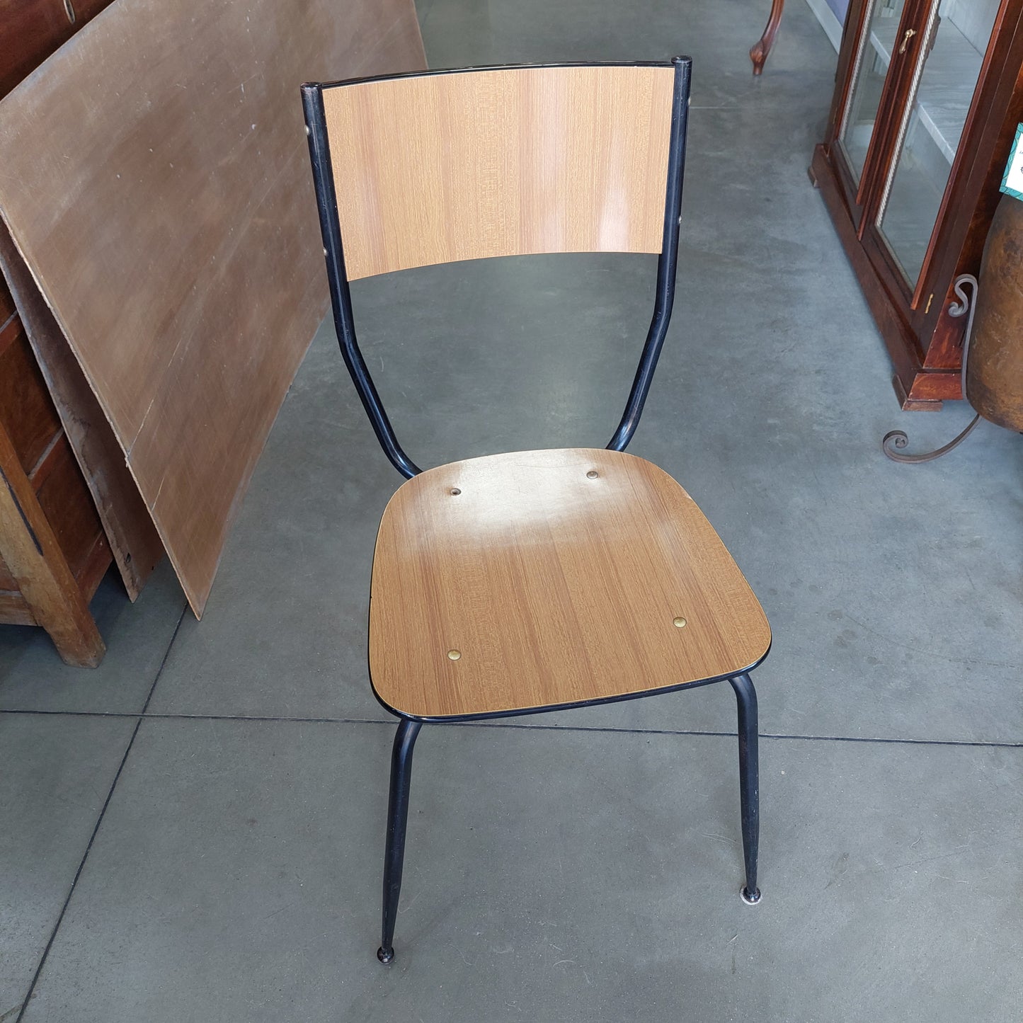 Porta Pc Con Sedia In Formica Cm70x50x75