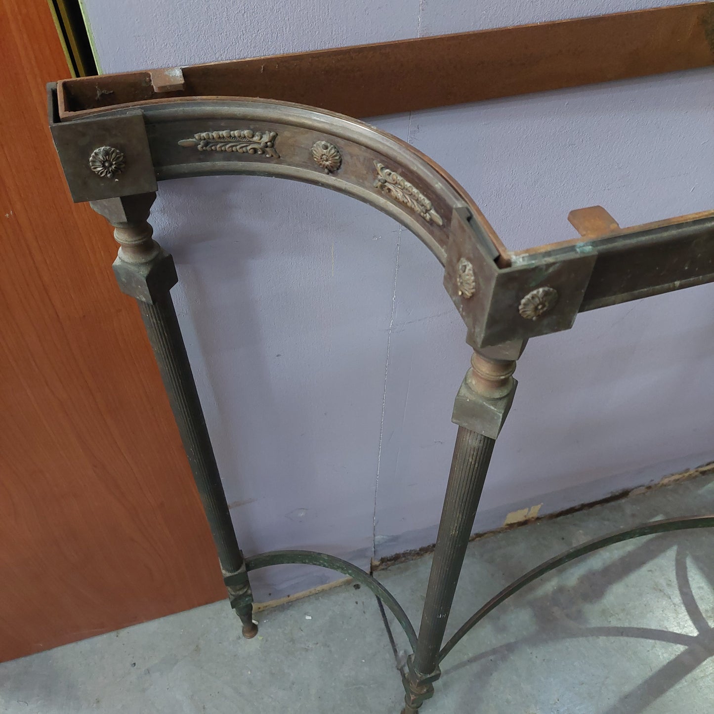Consolle* (senza Piano) Con Specchio Ottone Cm100x23x87h