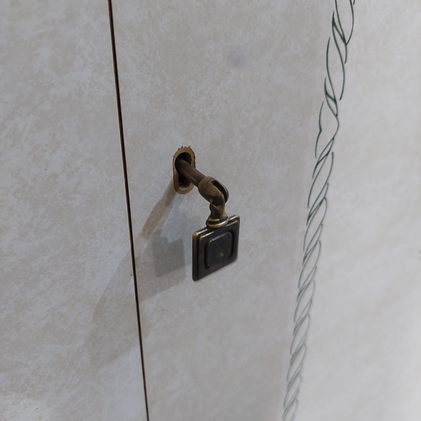 Armadio Legno Anni 60 2 Ante Decoro Fiori