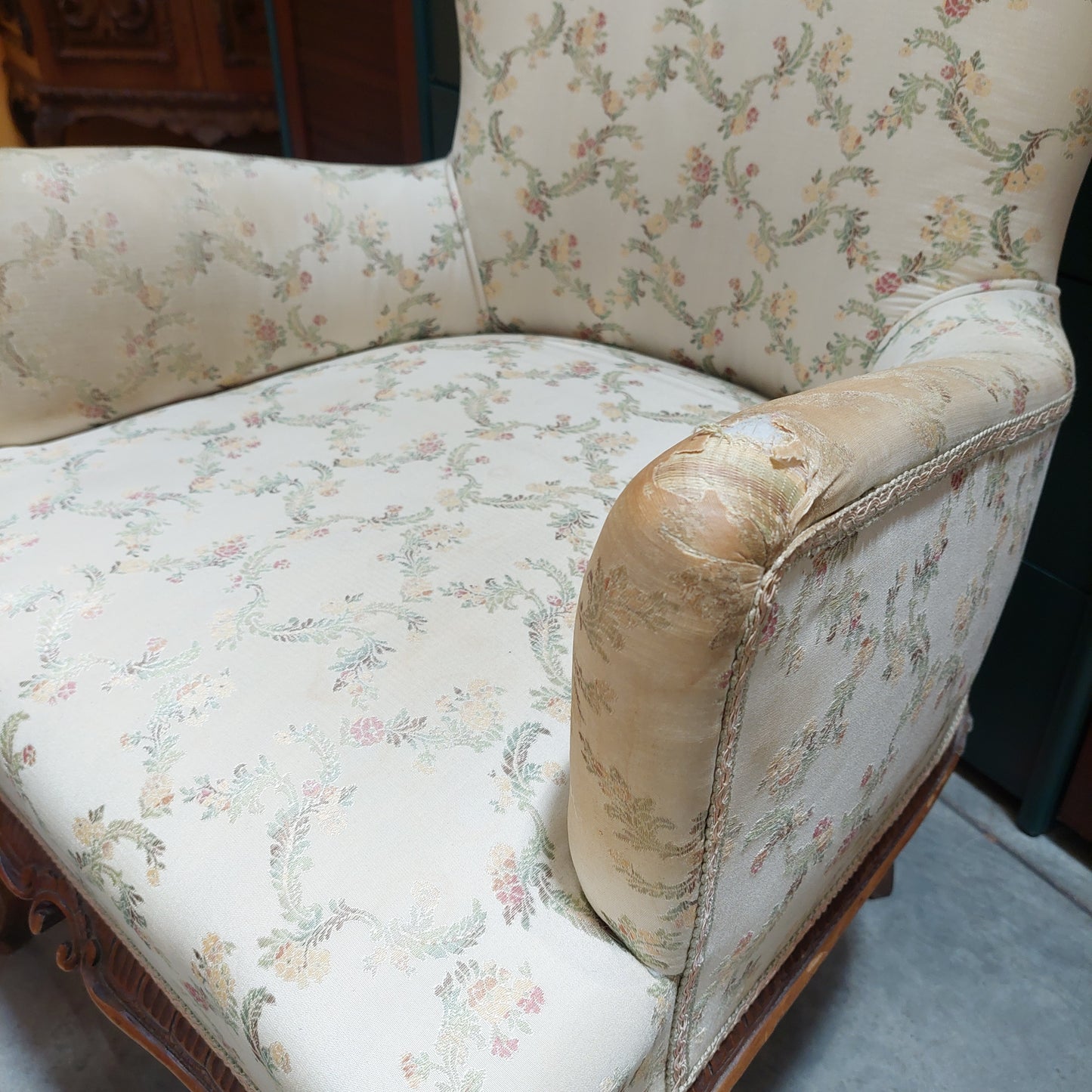 Poltroncina Da Camera Noce/tessuto* Fiori