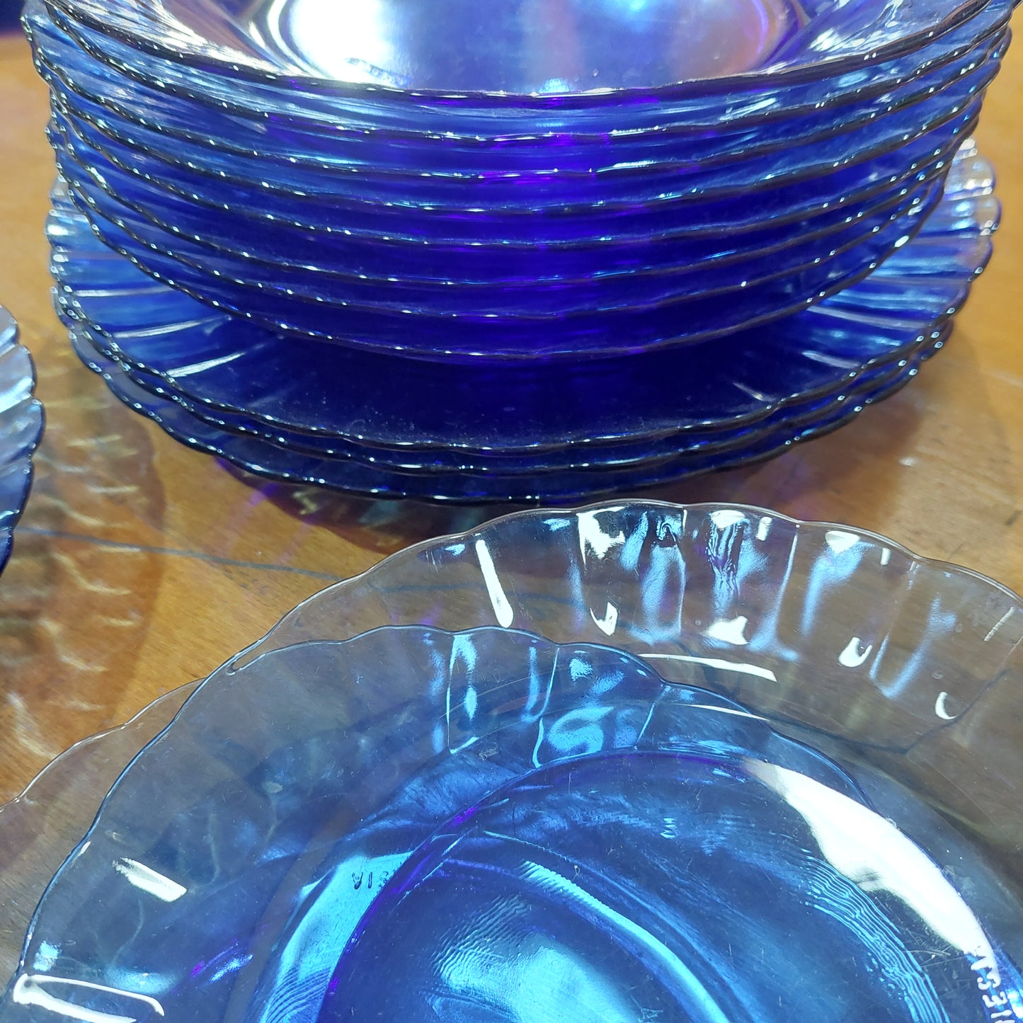 Set/15 Piatti Assortiti Vetro Blu