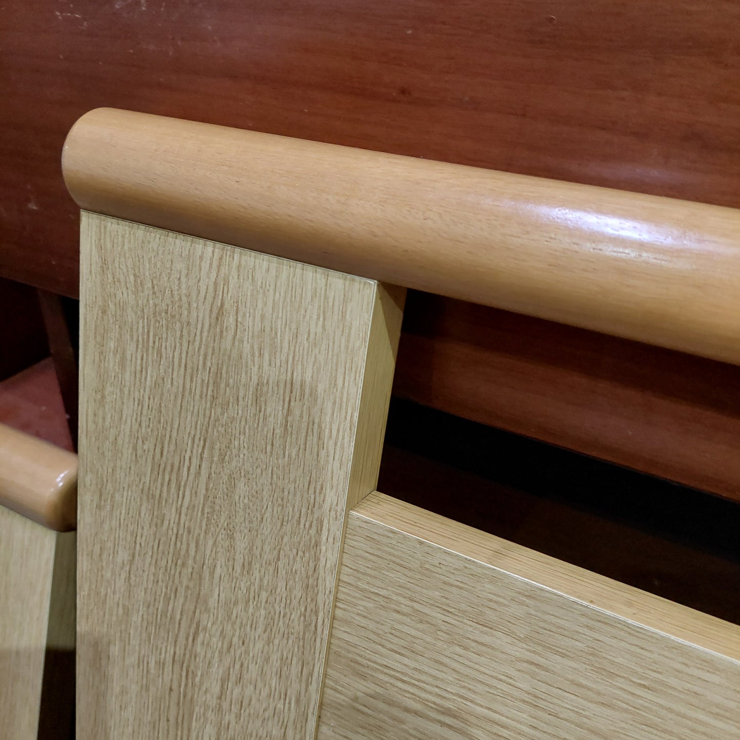 Letto Singolo Legno Chiaro (testiera Cm91x73h) Giroletto