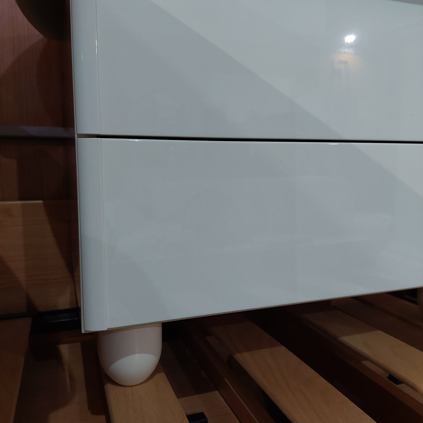 Coppia Comodini Bianco Laccato 2/c Cm69x39x47h
