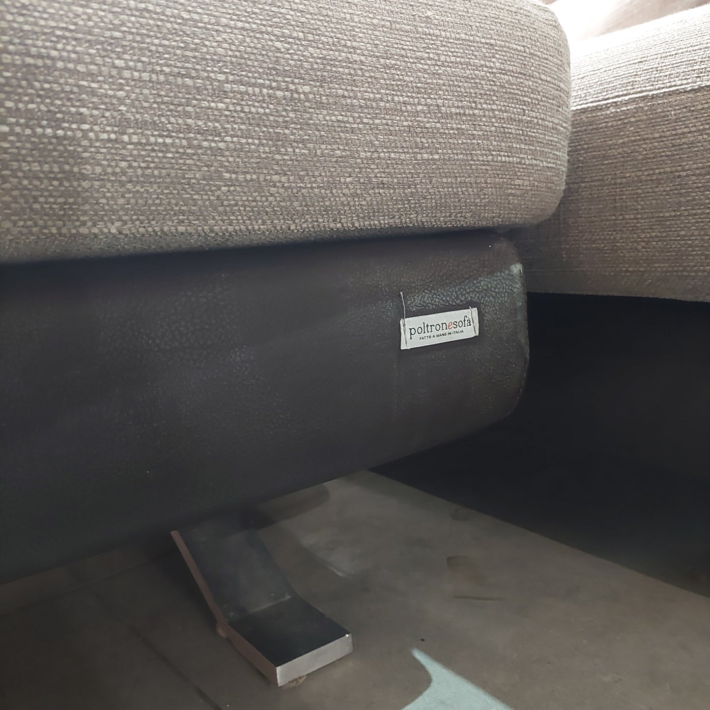 Divano Poltronesofà Gimigliano + Pouf Cm235x110x77h