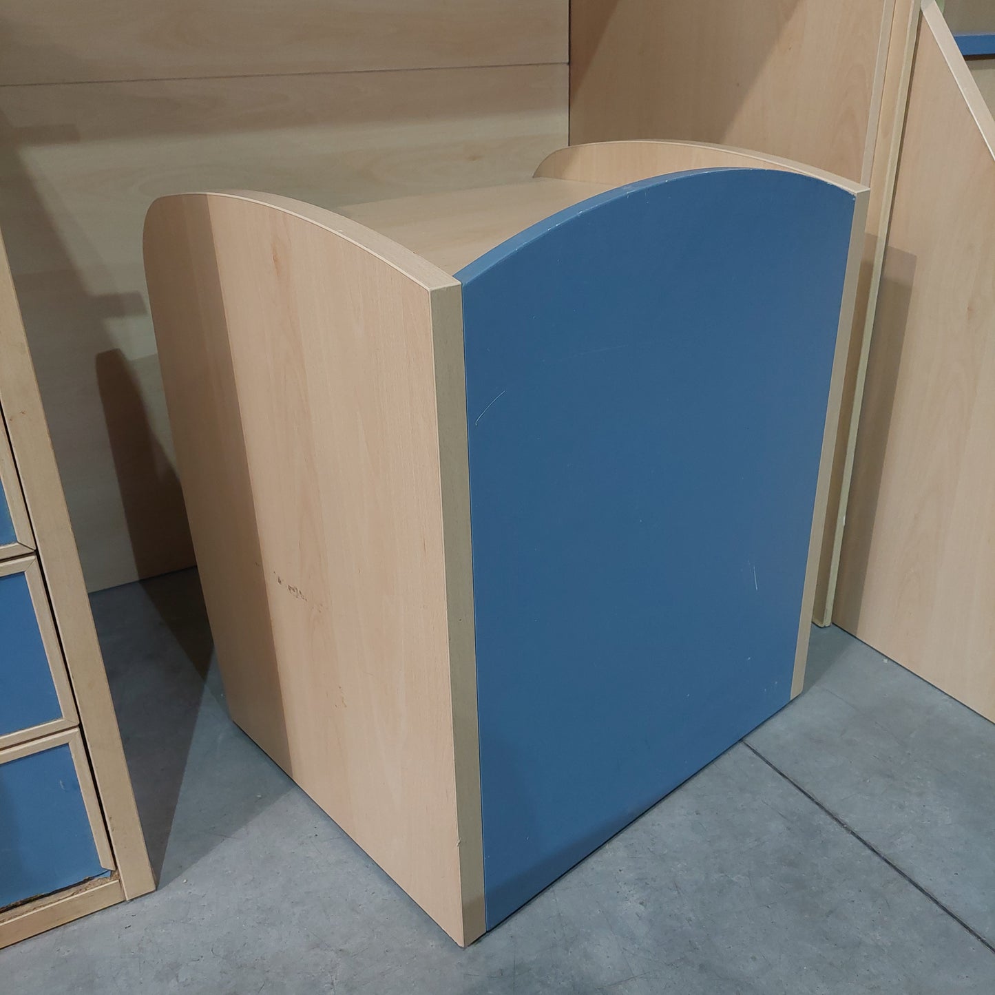 Comodino Blu "moretti" 3/c Cm51x41x60h