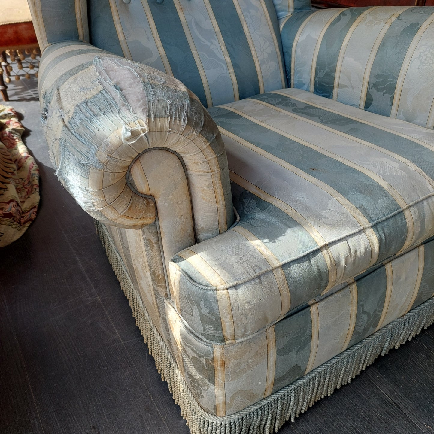 Poltrona* Bergere Con Frange