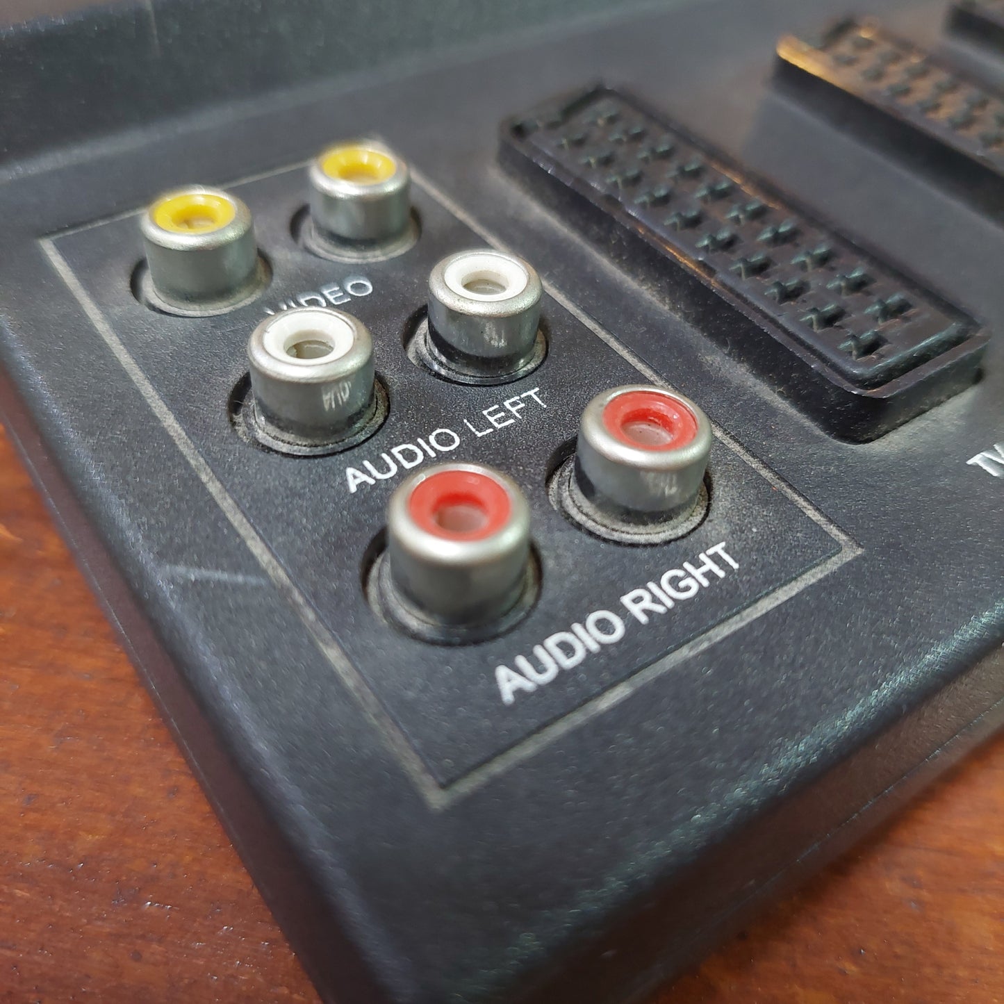 Commutatore Audio/video 3-vie + Rca
