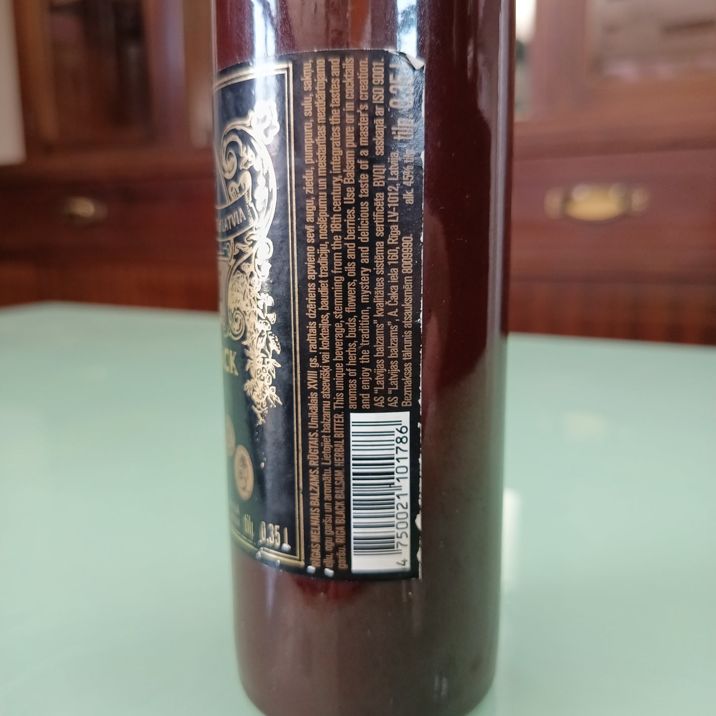 Bottiglia Da Collezione Riga Black Balsam Liquore Alle Erbe