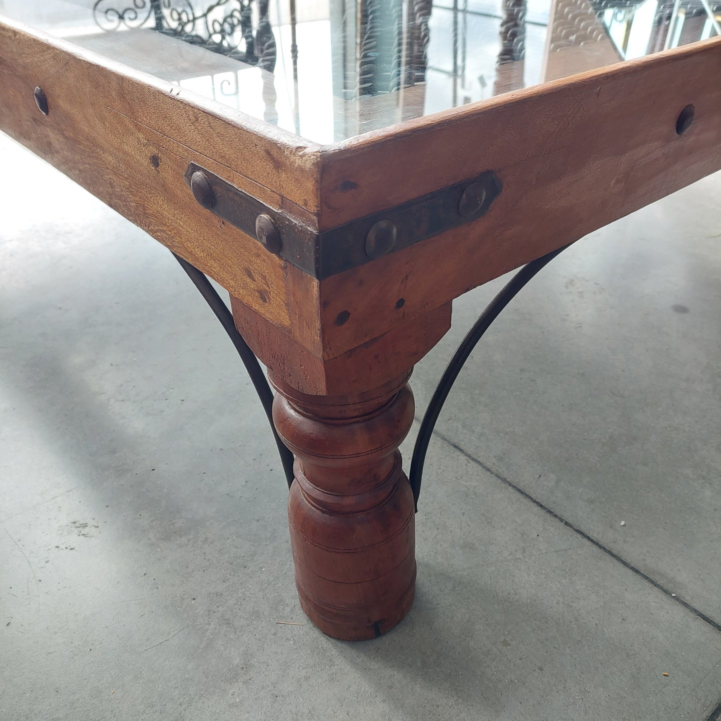 Tavolino Indiano Piano Vetro* Cm136x89x40h