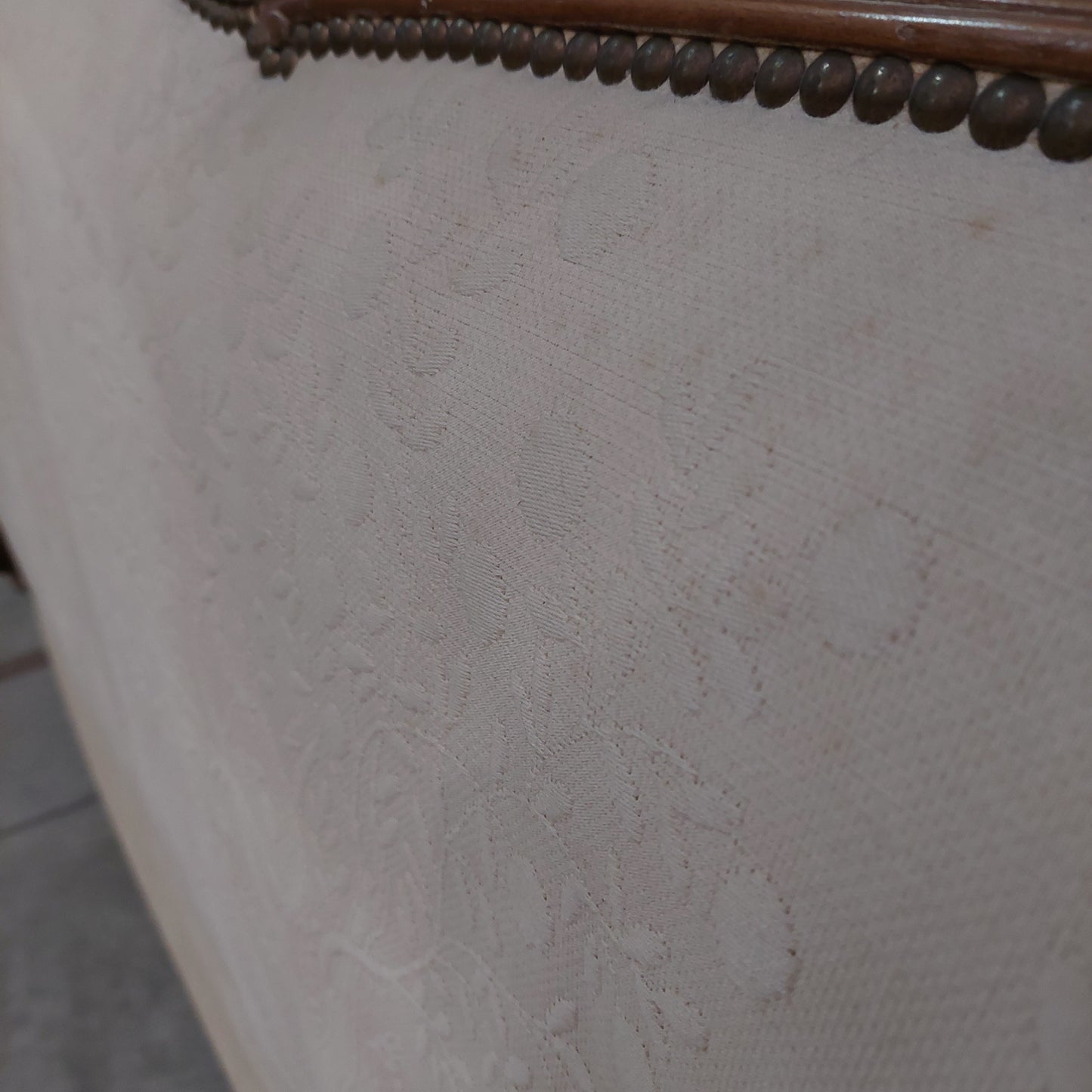 Letto Matrimoniale Legno Imbottito Stile Classico