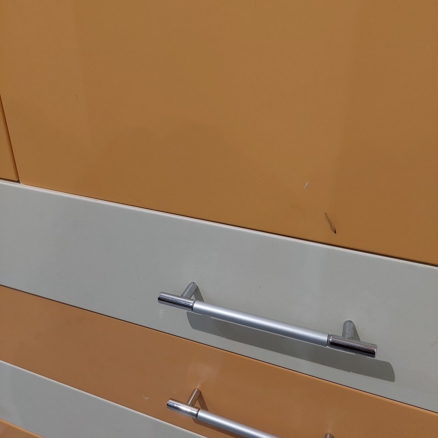 Armadio Arancio 2/a 4/c Cm100x60x260h