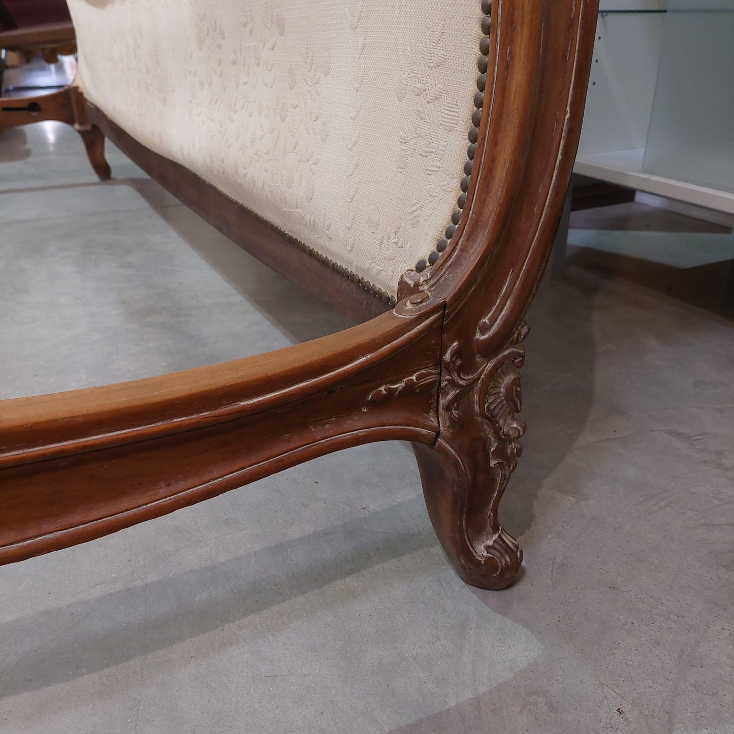 Letto Matrimoniale Legno Imbottito Stile Classico