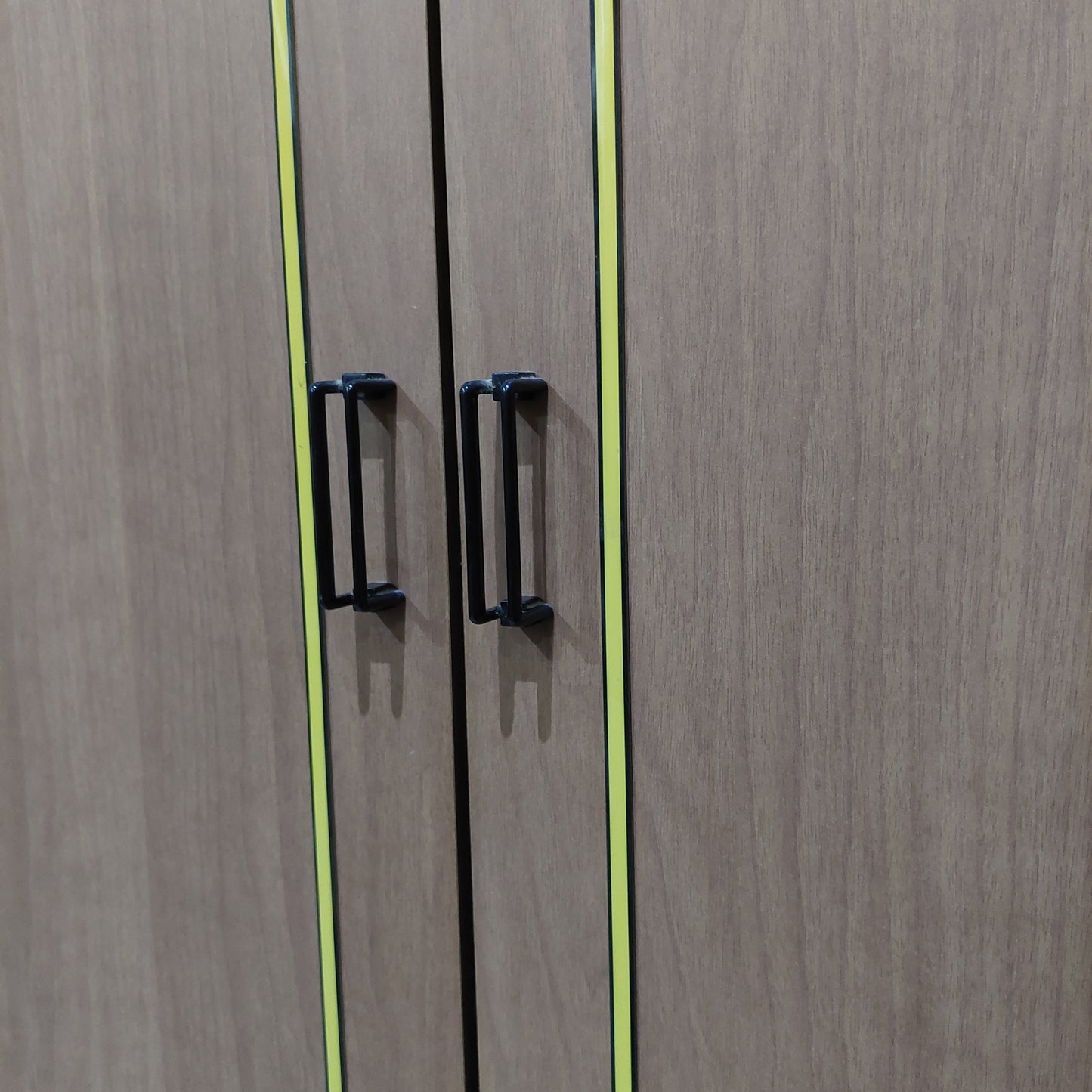 Armadio 3/a 2/c Cm135,5x59x199h