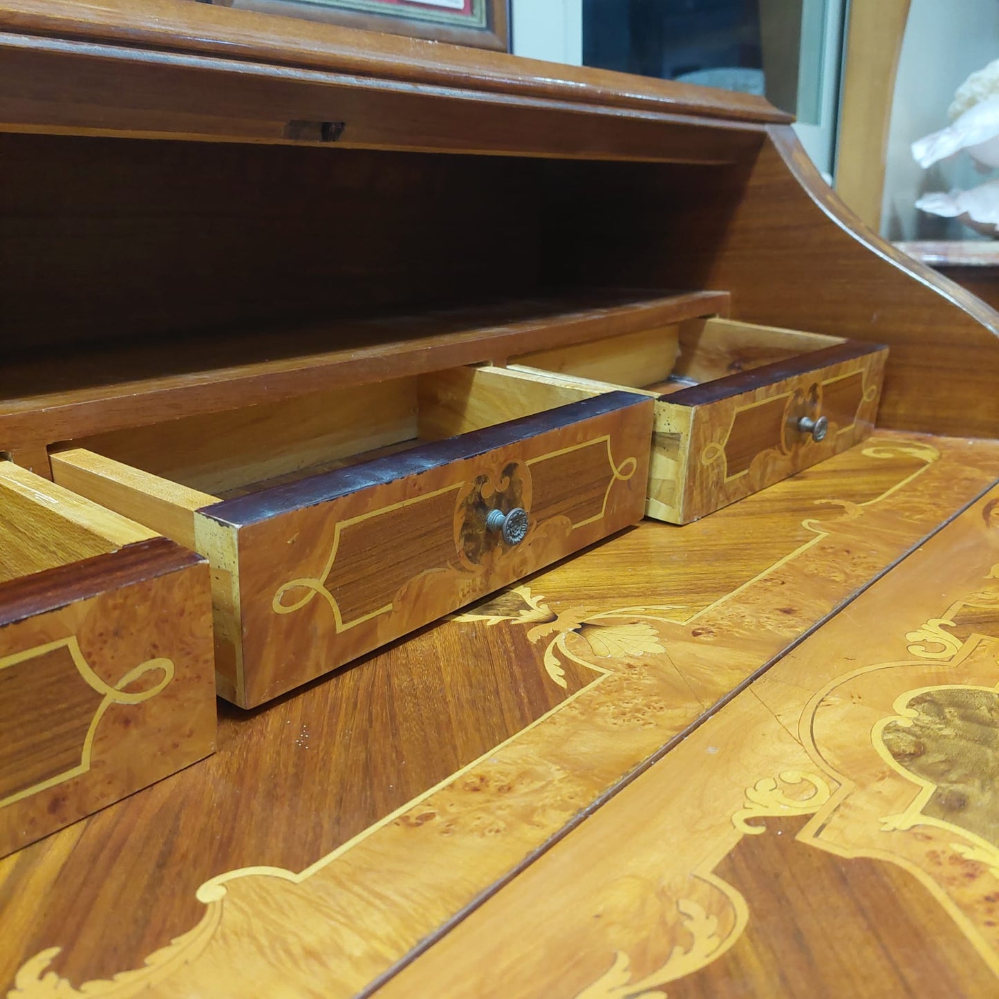 Secretaire Intarsiato Con Ribalta Cm90x42x100h