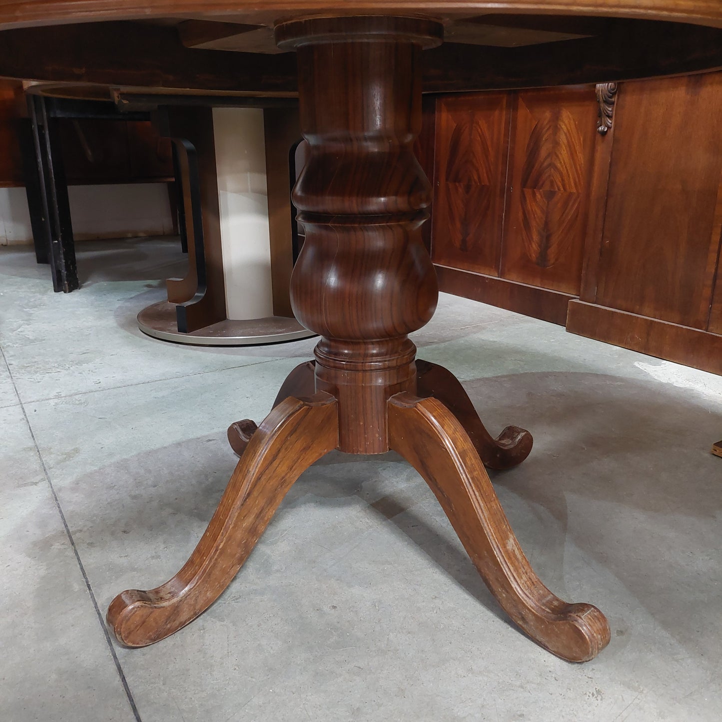 Tavolo Tondo D105x78h Con Prolunghe 126x115x79h