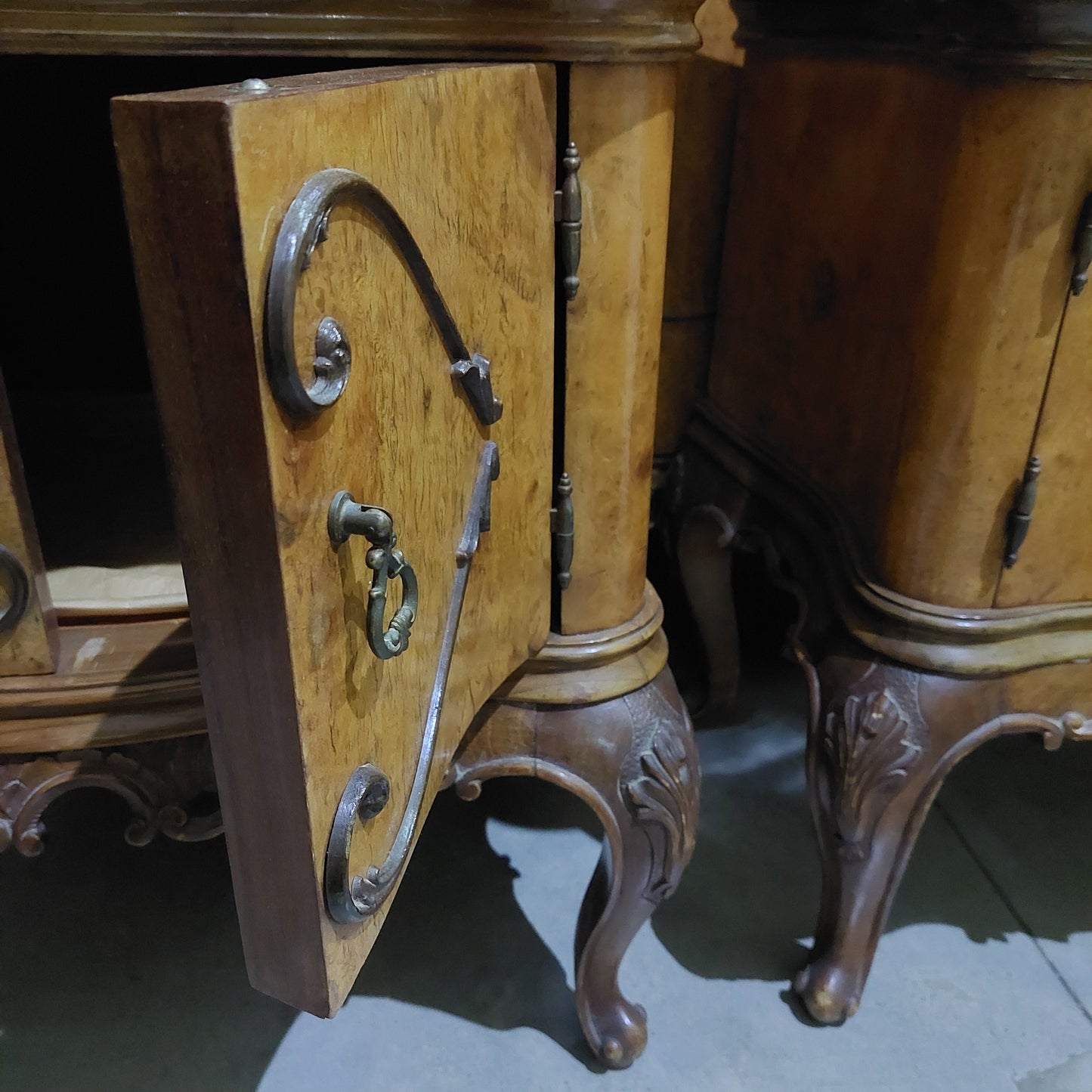 Coppia Comodini Radica Stile Chippendale Cm71x40x67h