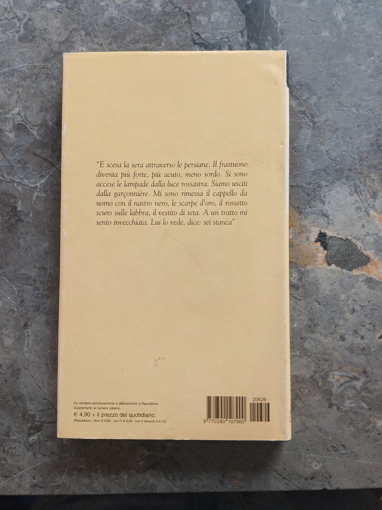 L/l'amante - M. Duras