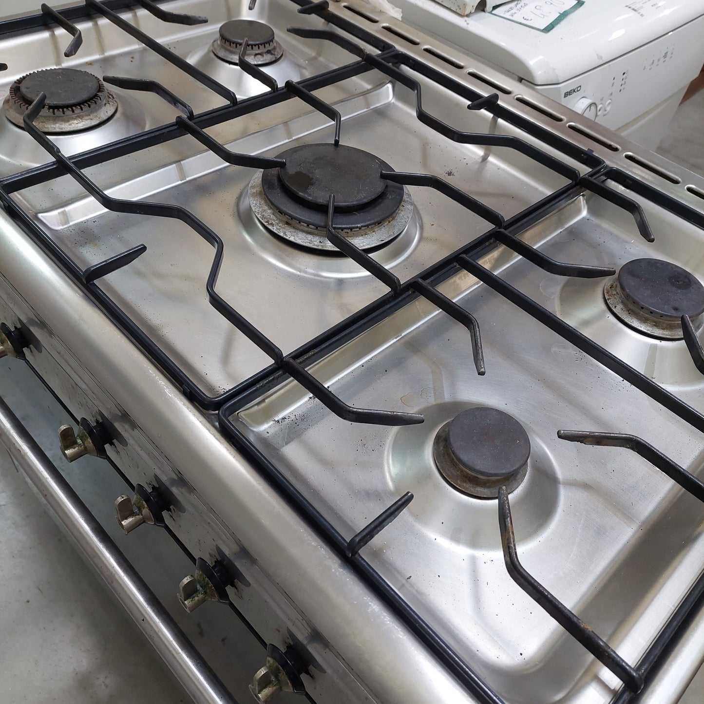 Cucina* A Gas 5 Fuochi Con Forno Smeg Cm90x63x86h