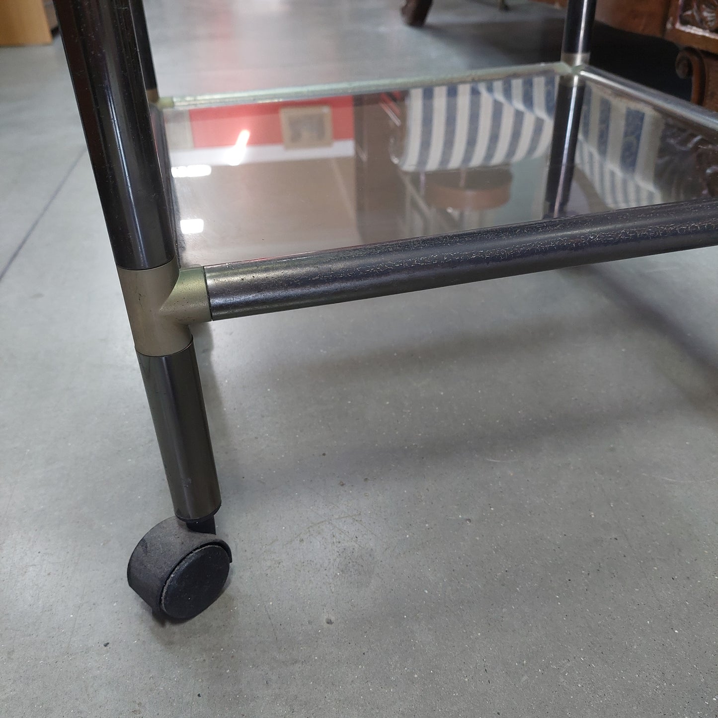 Carrellino Metallo/vetro Fume' 3/ripiani Anni '70 Cm41x36x88h
