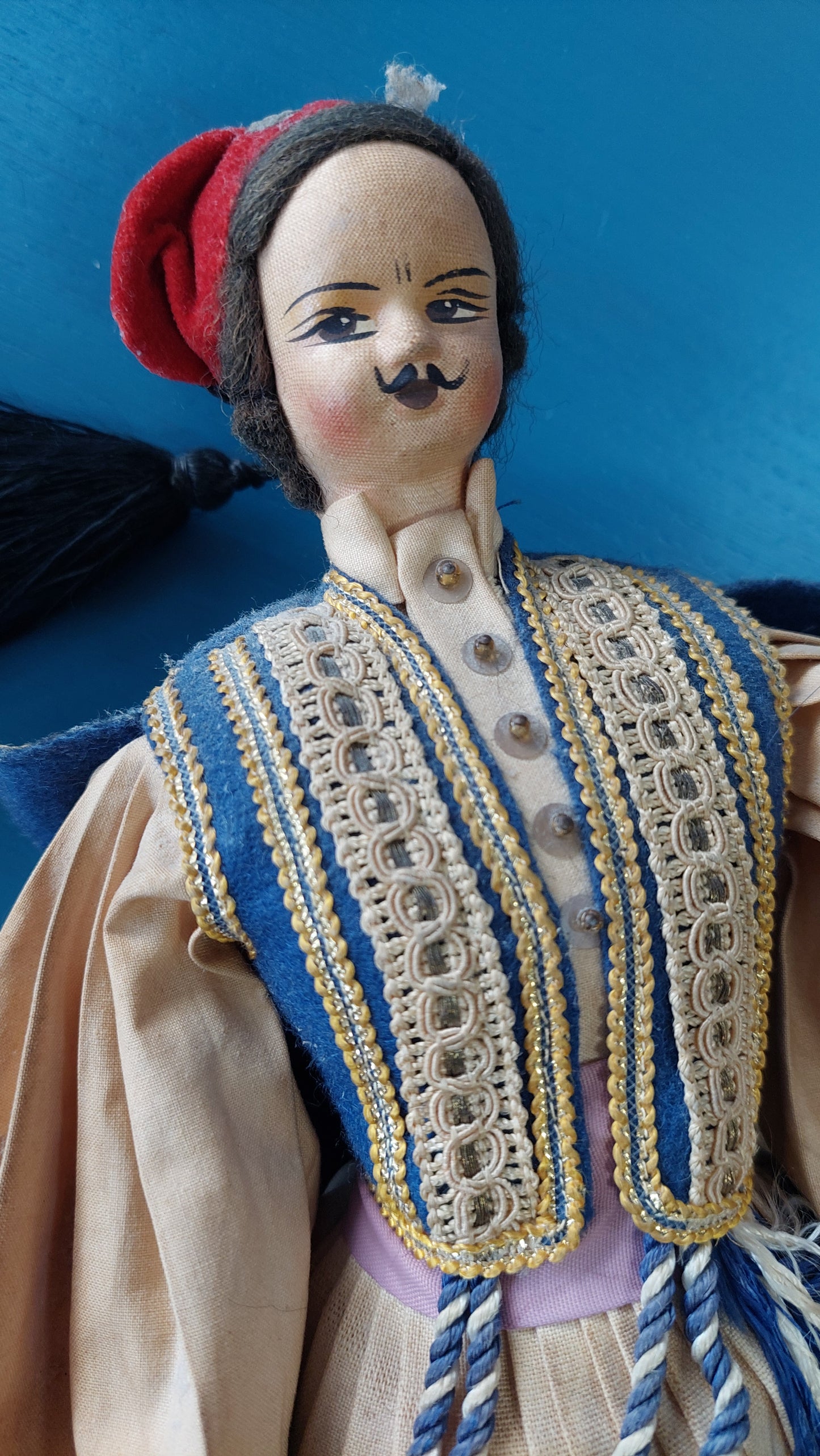 Bambola Tradizionale Greca Vintage H36
