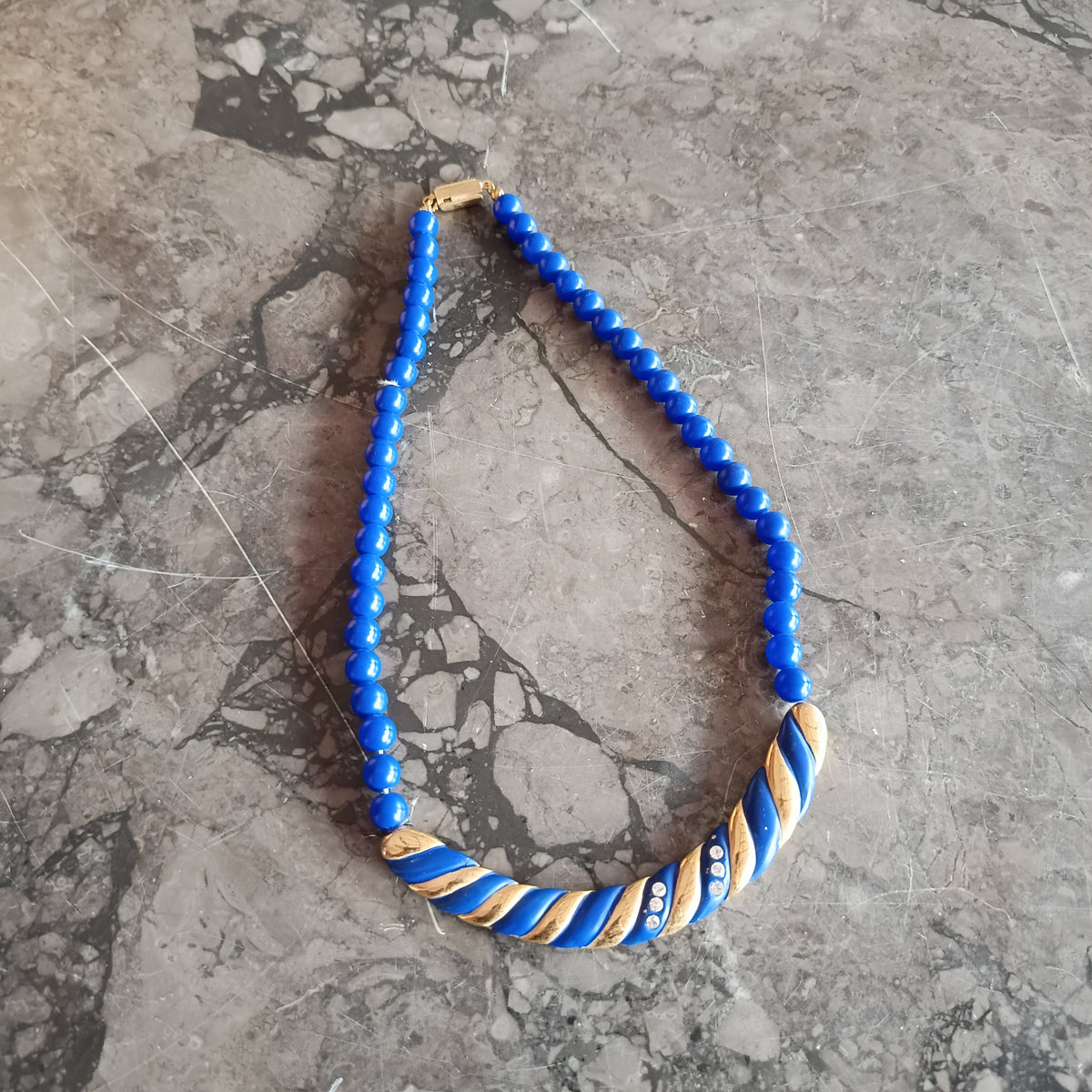 Girocollo Vintage Blu Cobalto E Mezzaluna