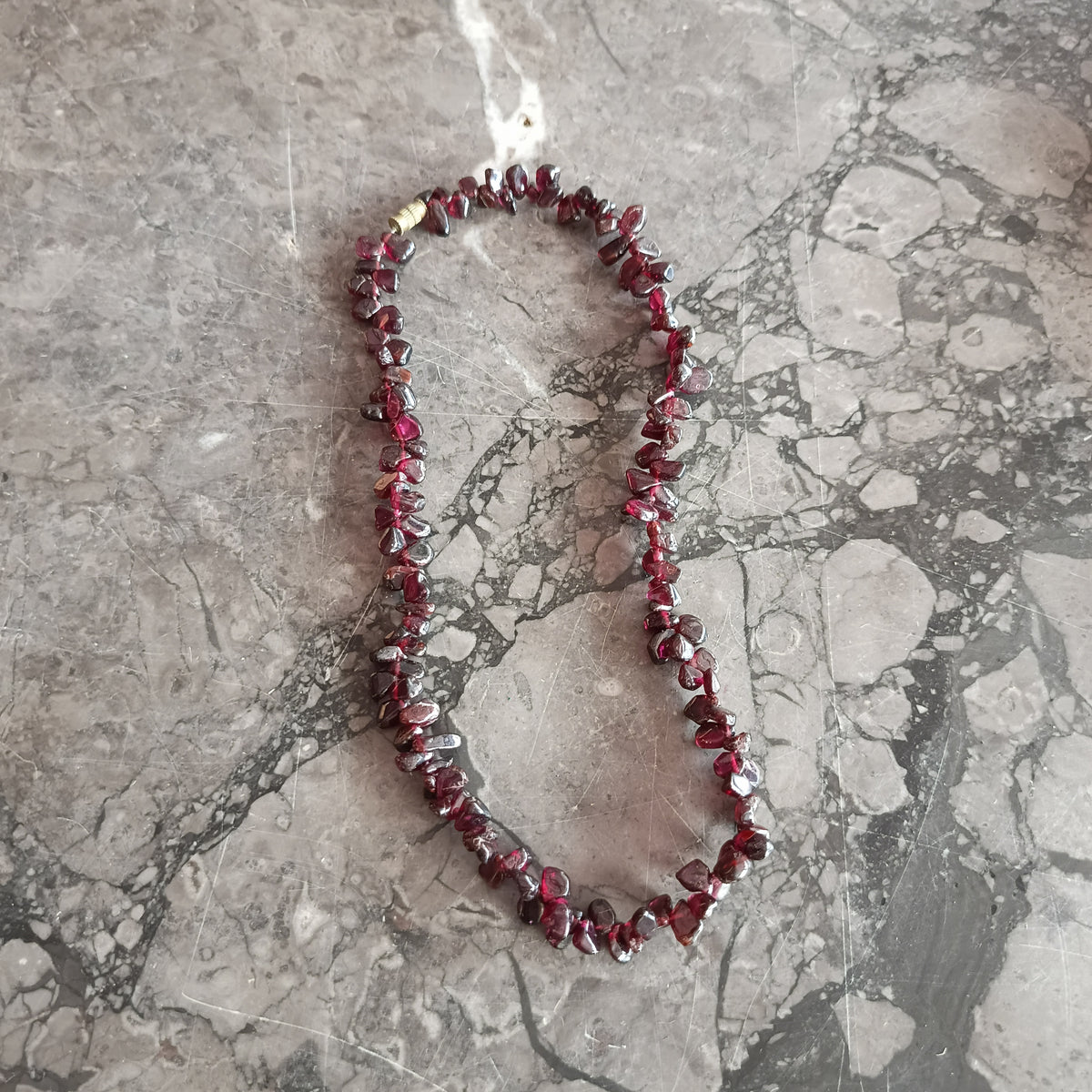Girocollo Granato Rosso Scuro